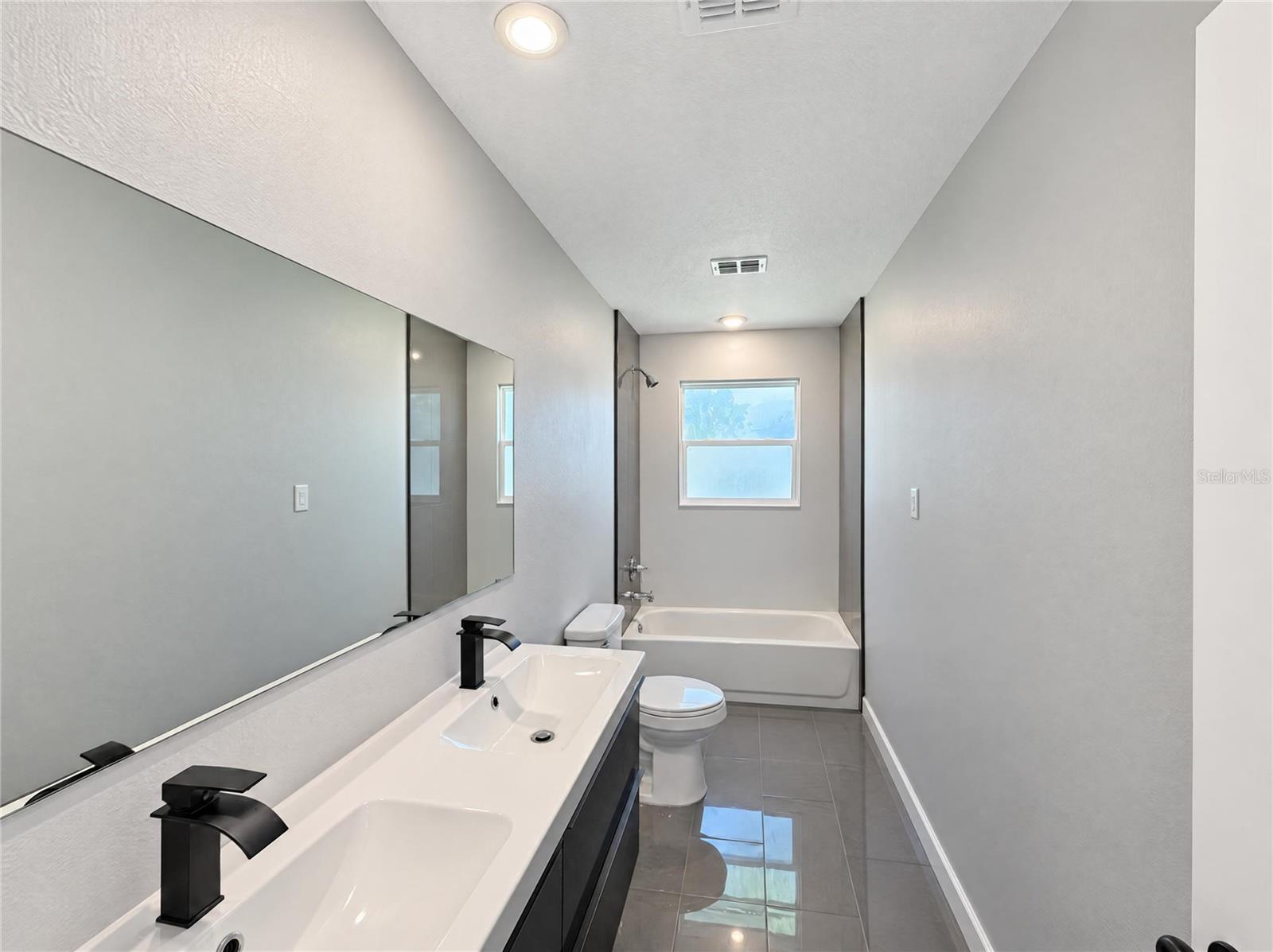 2160 DE LAS FLORES AVENUE, Bartow, FL 33830