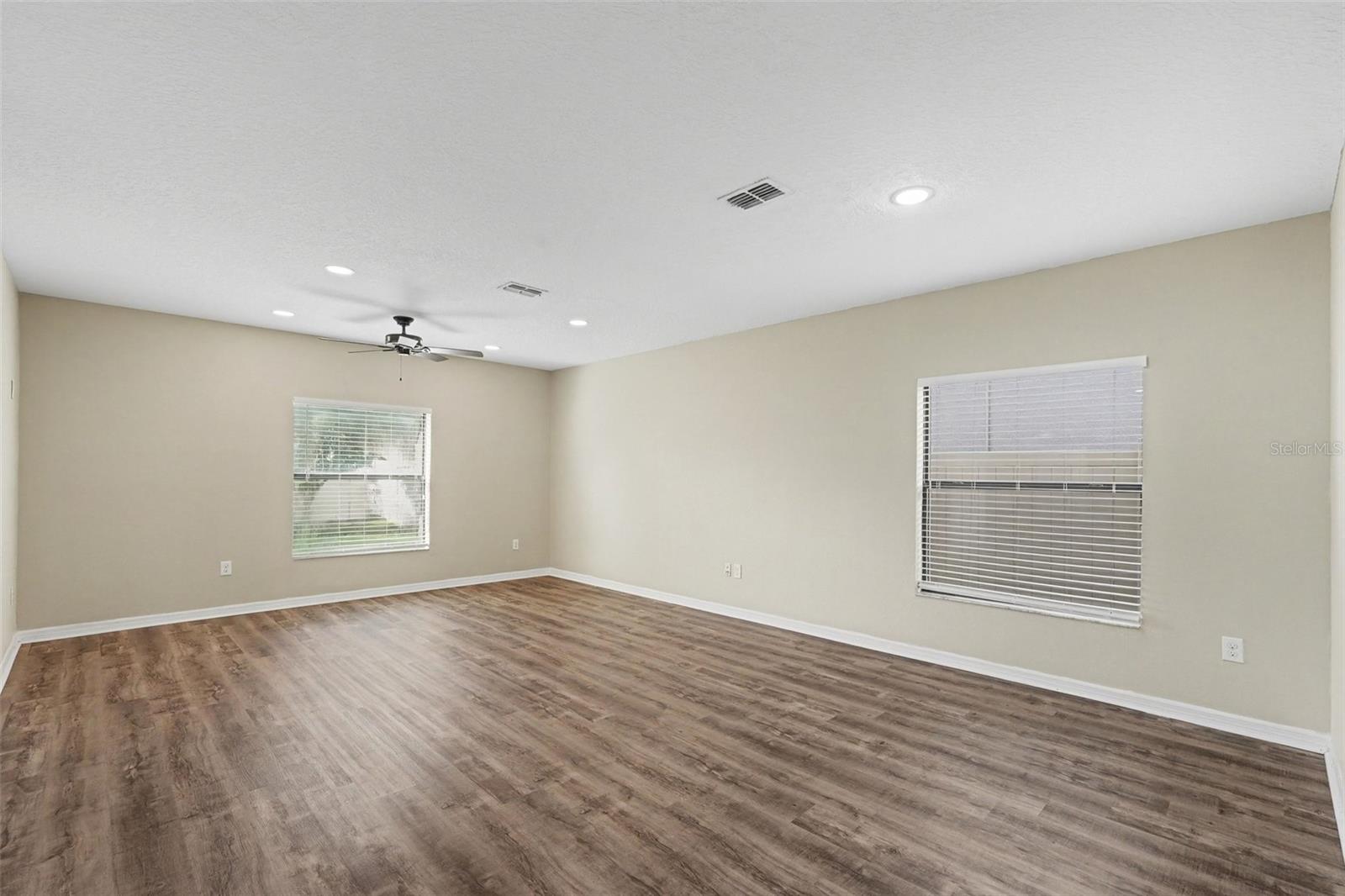 10015 NEWMINSTER LOOP, Ruskin, FL 33573