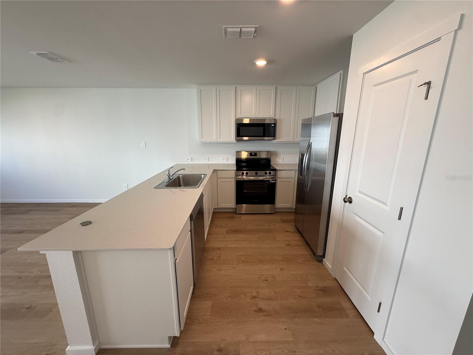 1060 TWINS STREET, Davenport, FL 33837