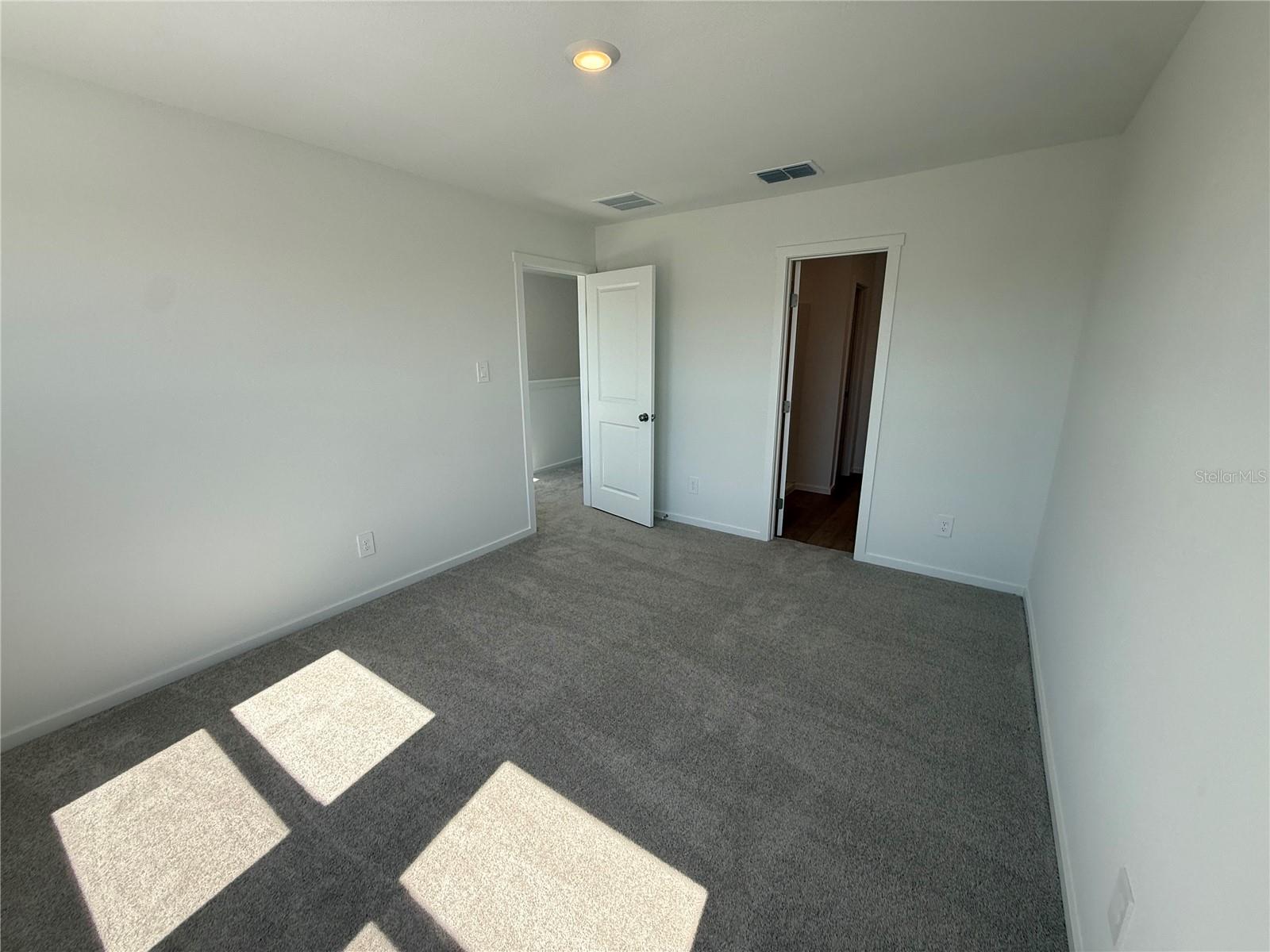 1060 TWINS STREET, Davenport, FL 33837