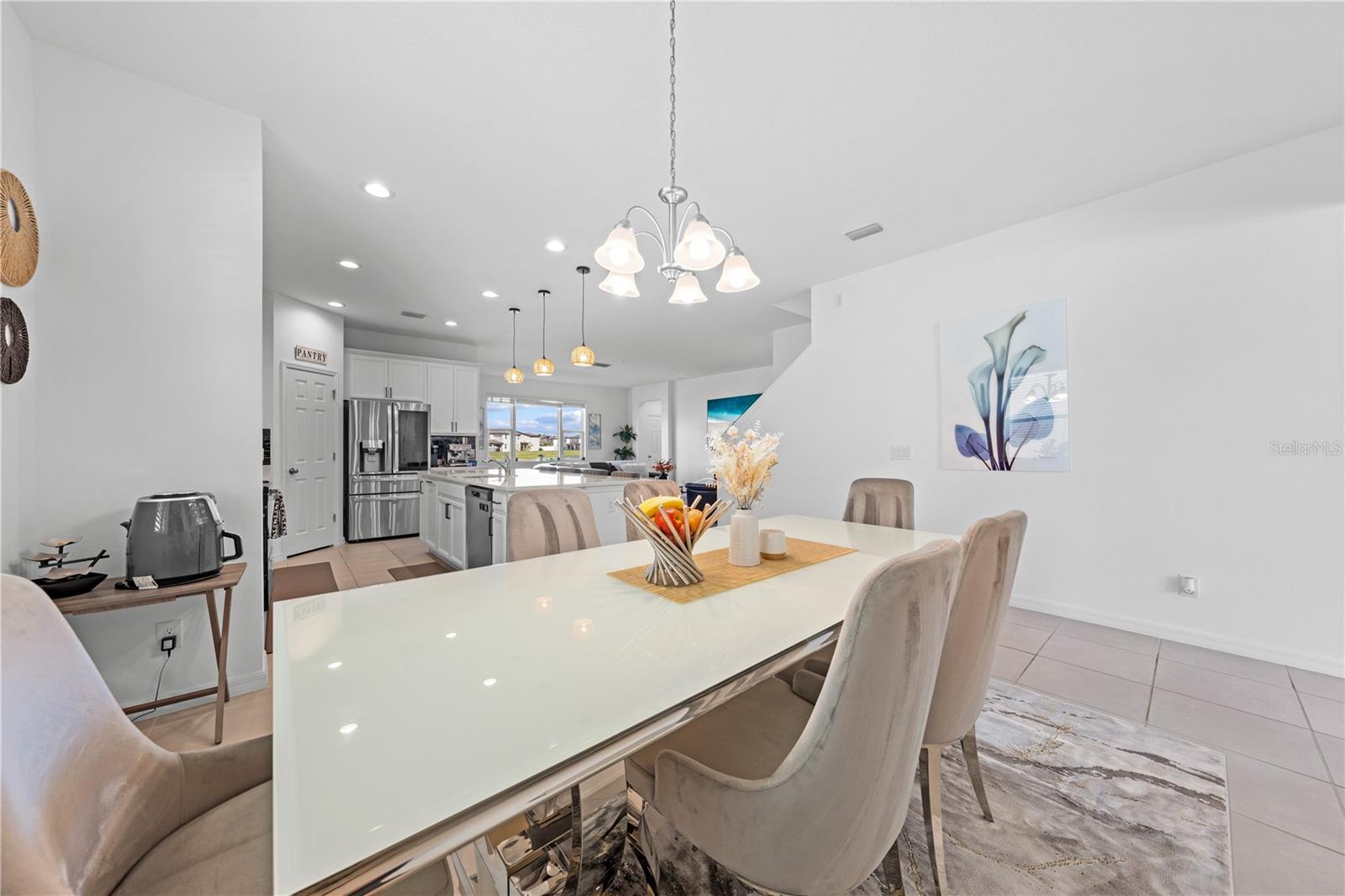 Dining area/kitchen