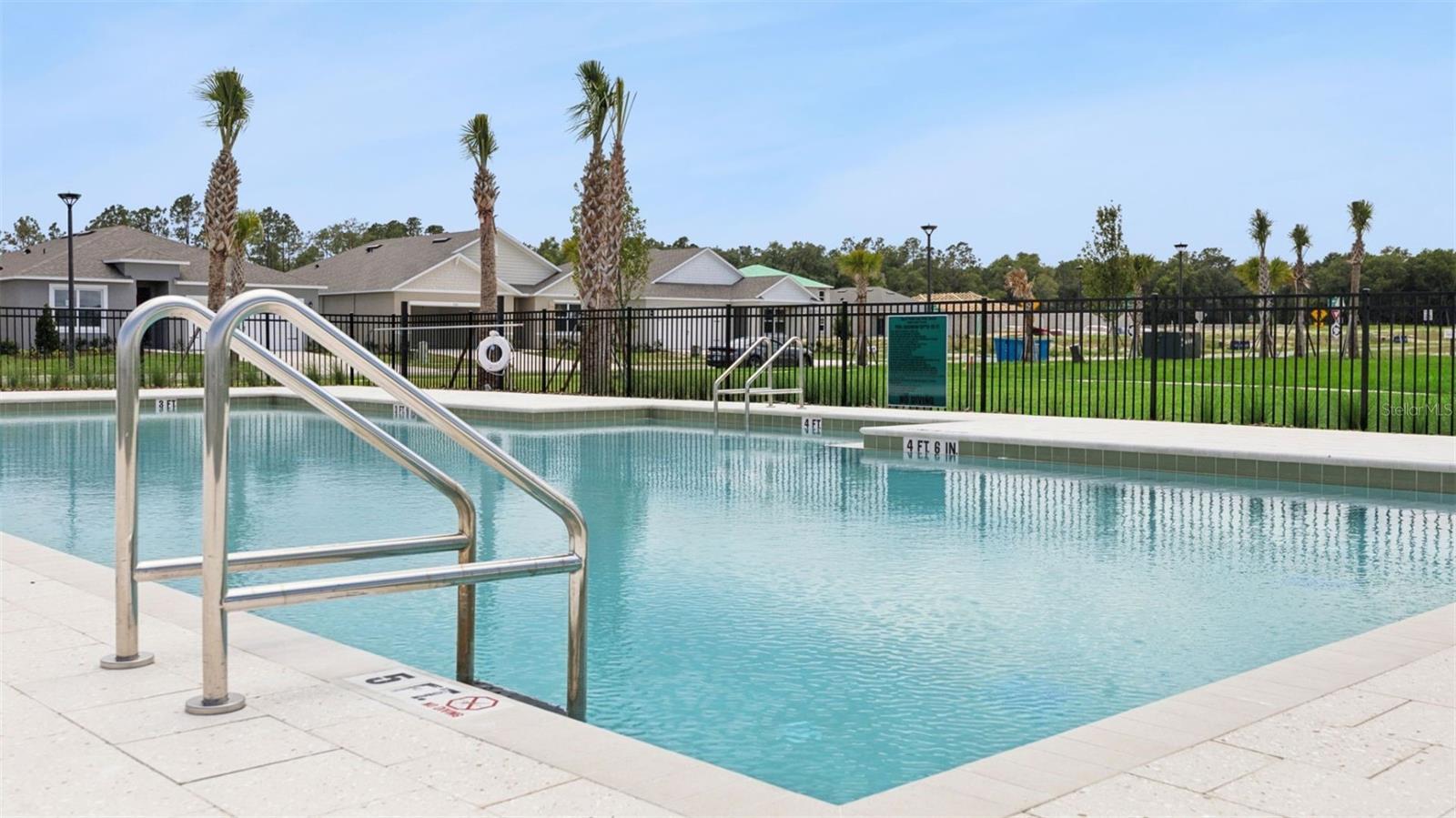 5043 NICKERBEAN STREET, Apopka, FL 32712