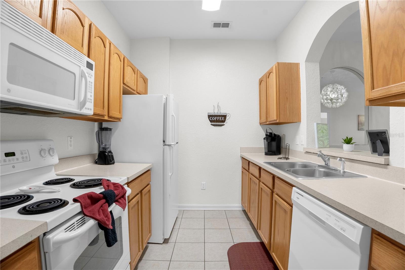 2785 ALMATON LOOP, #303, Kissimmee, FL 34747