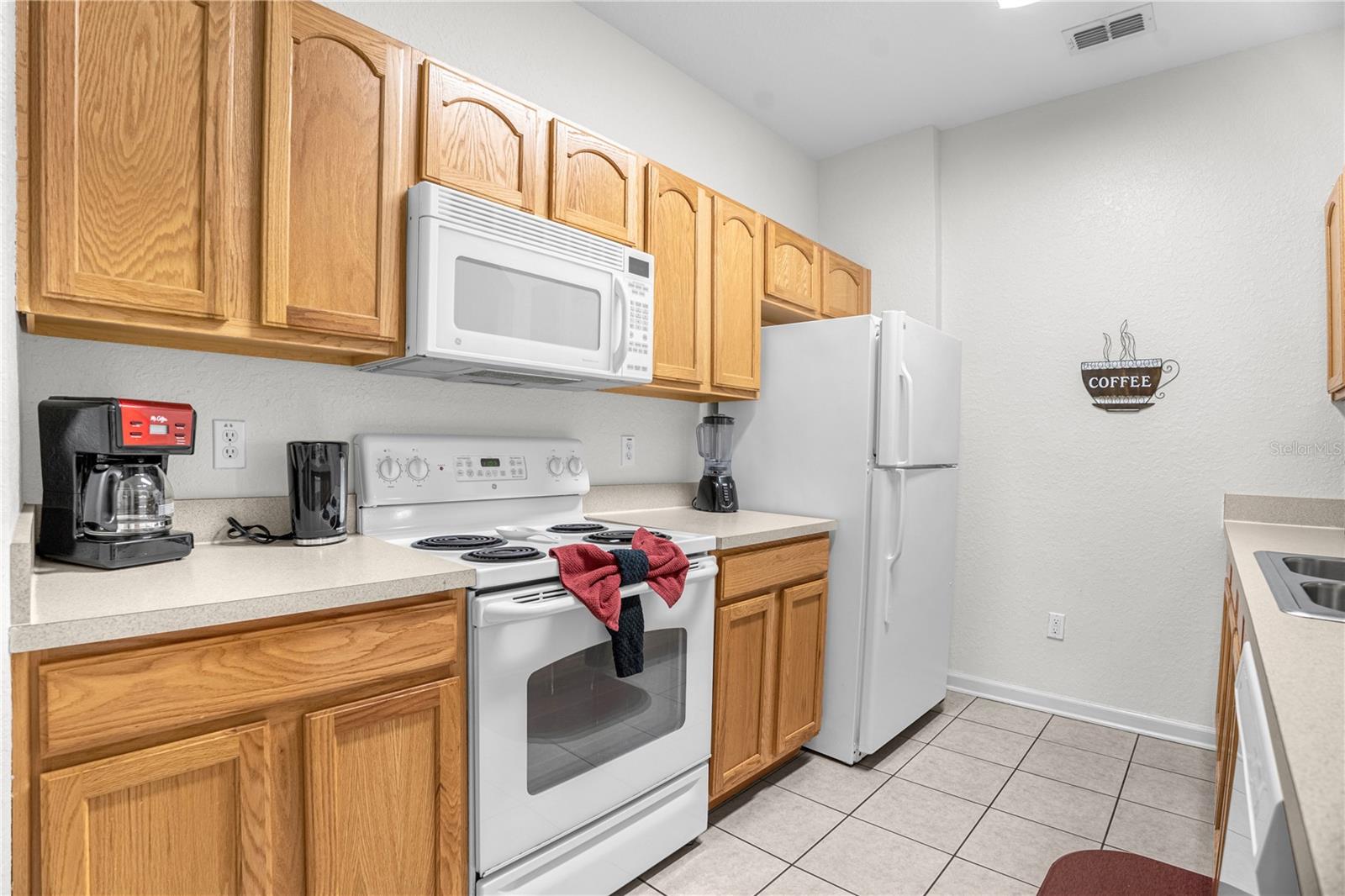 2785 ALMATON LOOP, #303, Kissimmee, FL 34747