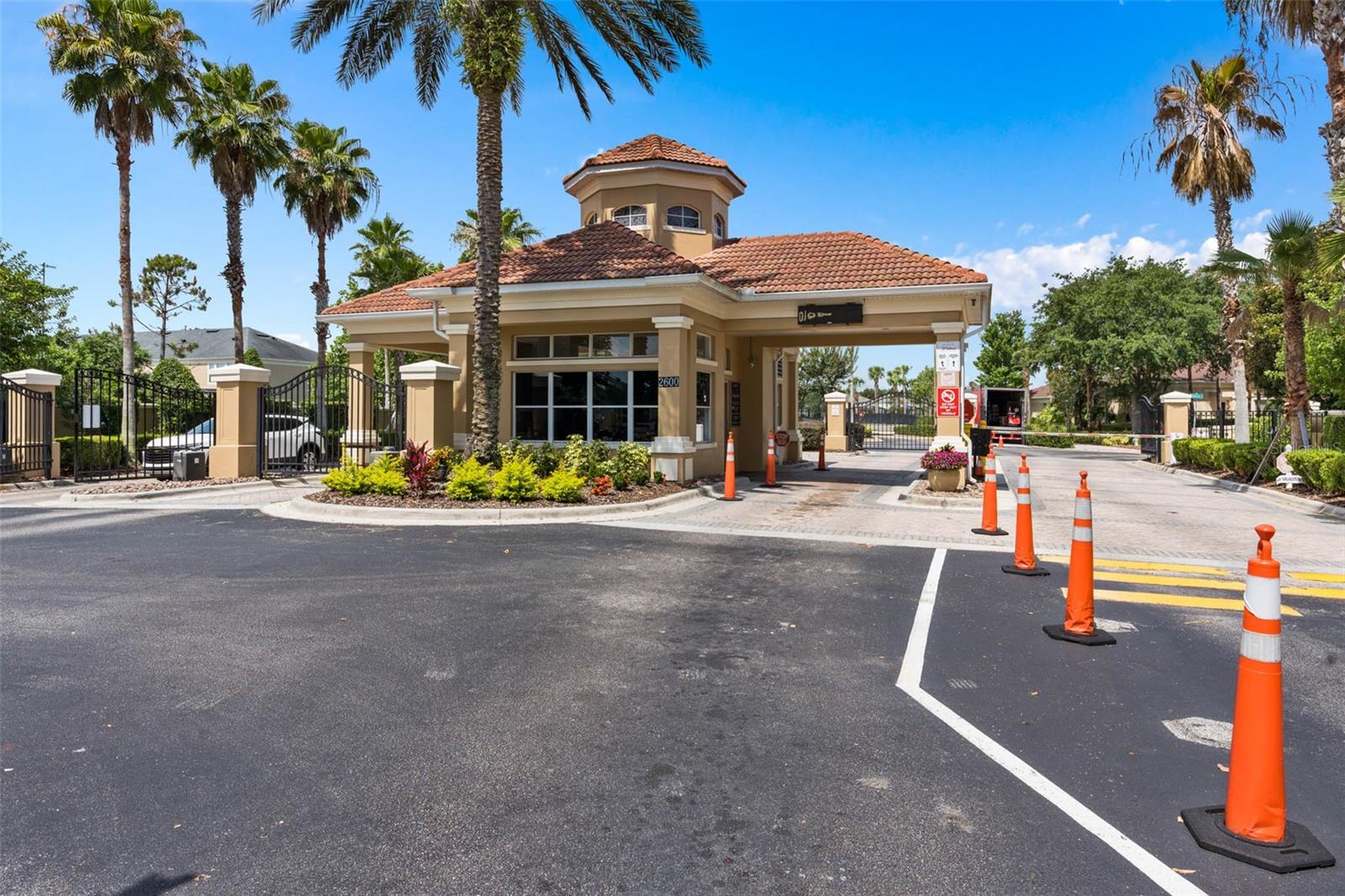 2785 ALMATON LOOP, #303, Kissimmee, FL 34747