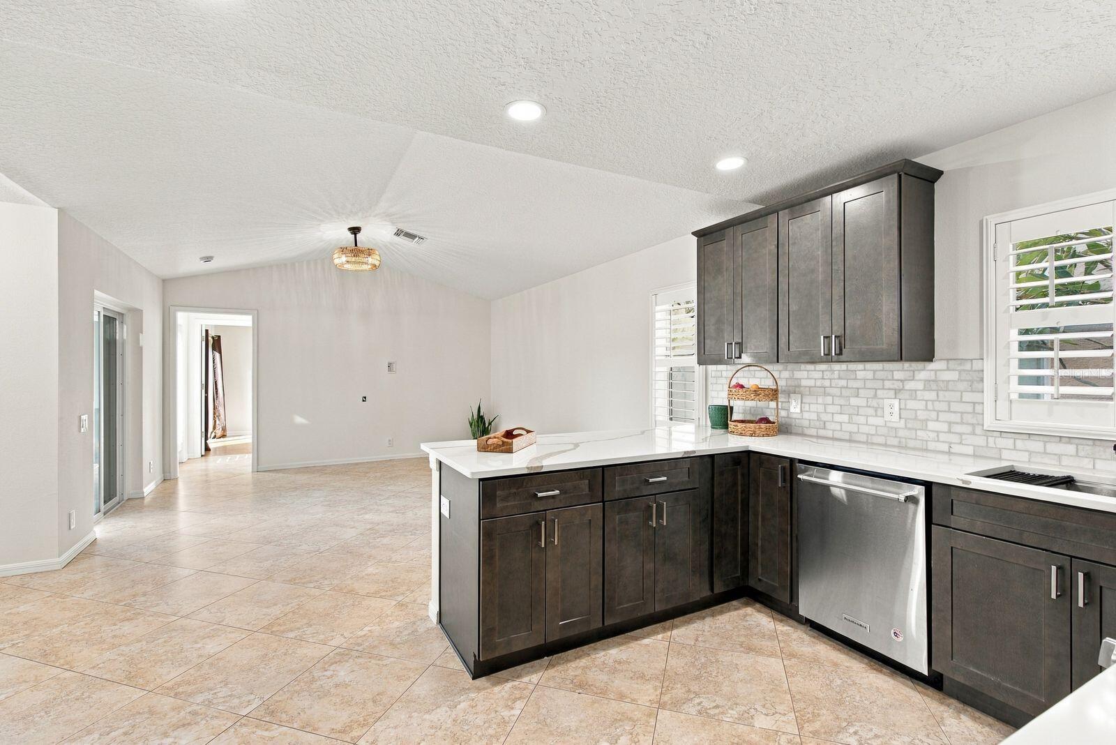 1261 SALT LAKE DRIVE, Tarpon Springs, FL 34689