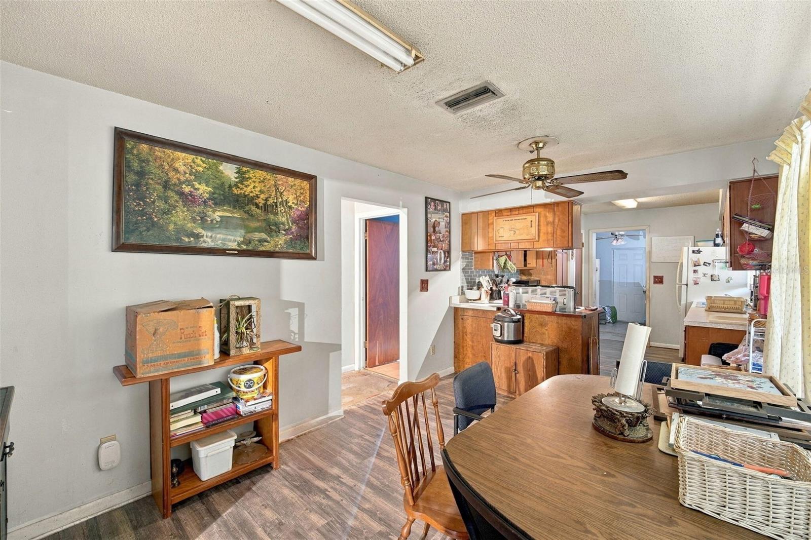 900 NE 45TH PLACE, Ocala, FL 34479