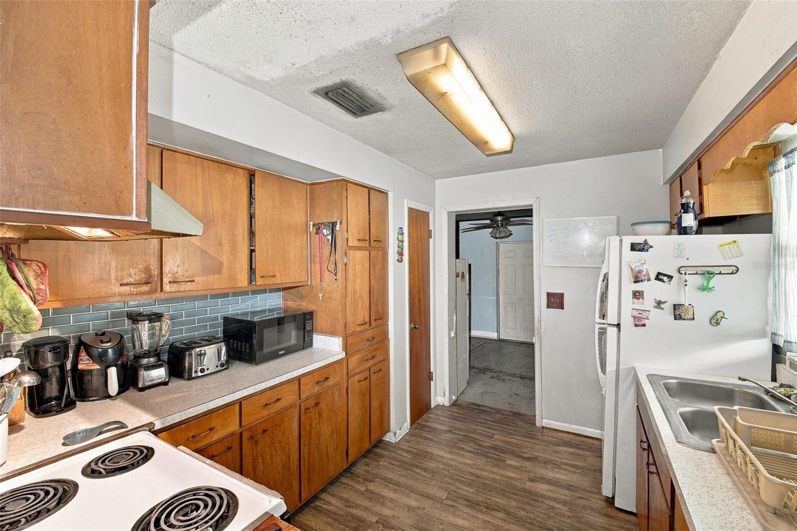 900 NE 45TH PLACE, Ocala, FL 34479