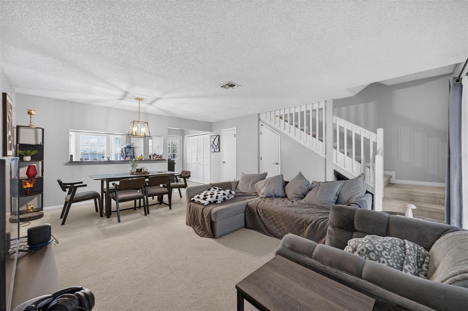 Large living space and dining make for such a comfortable place to spend time at home. Large living space and dining make for such a comfortable place to spend time at home.