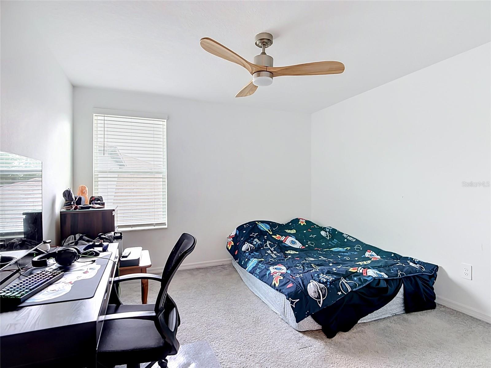 1633 RED LOOP, Lakeland, FL 33801