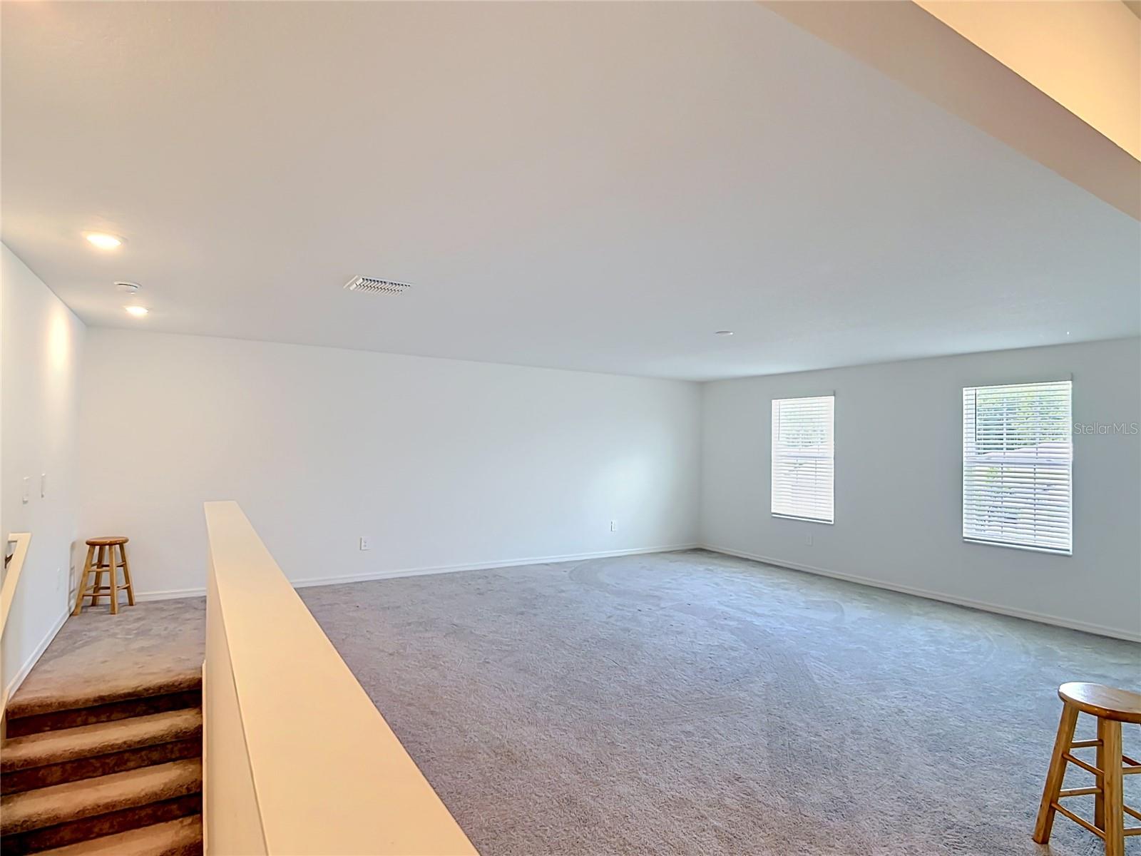 1633 RED LOOP, Lakeland, FL 33801
