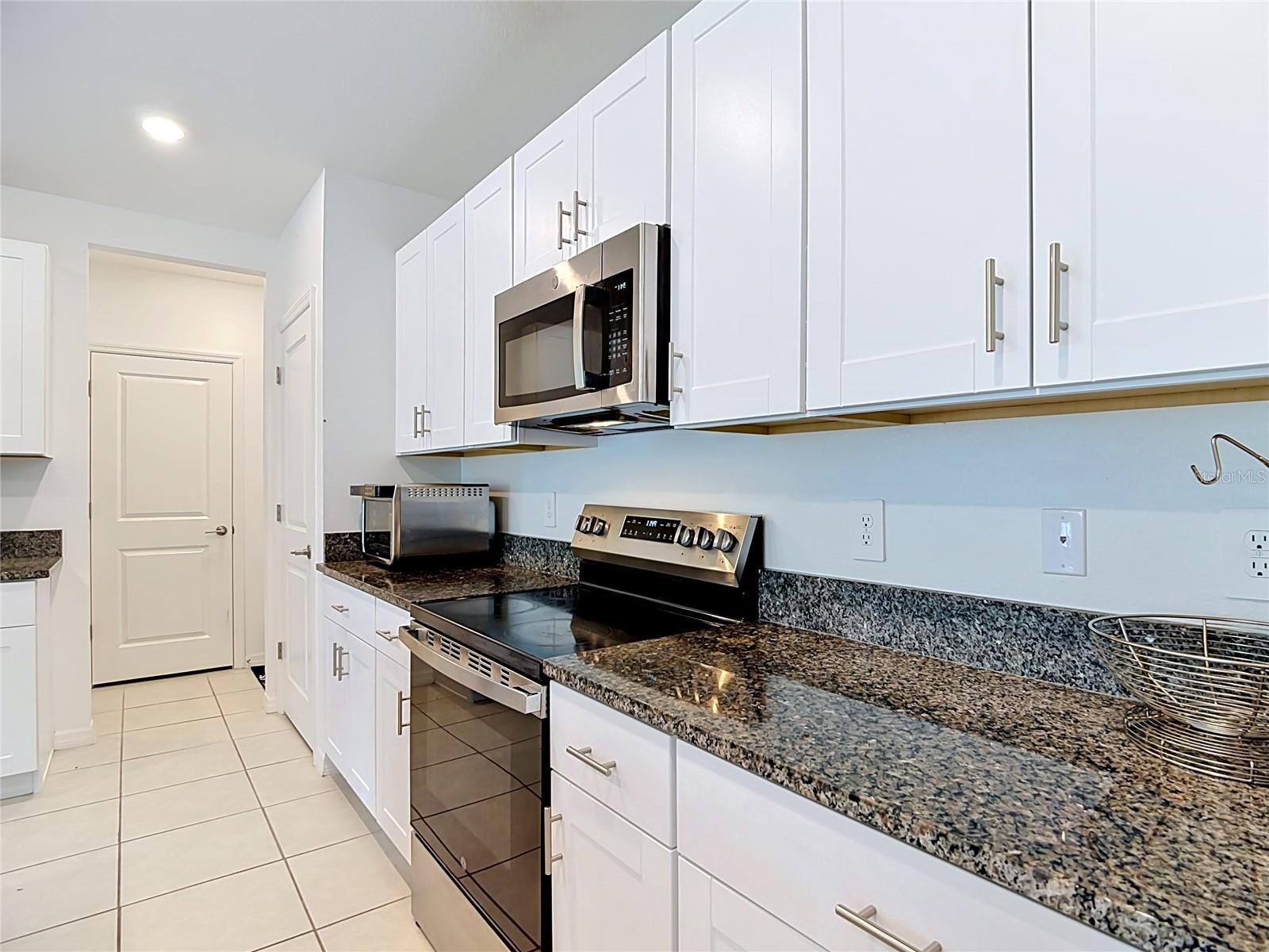 1633 RED LOOP, Lakeland, FL 33801