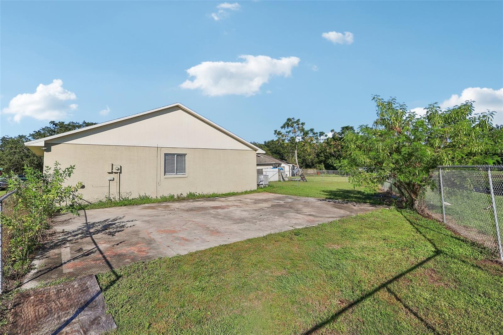 Additional parking at the side of the home.