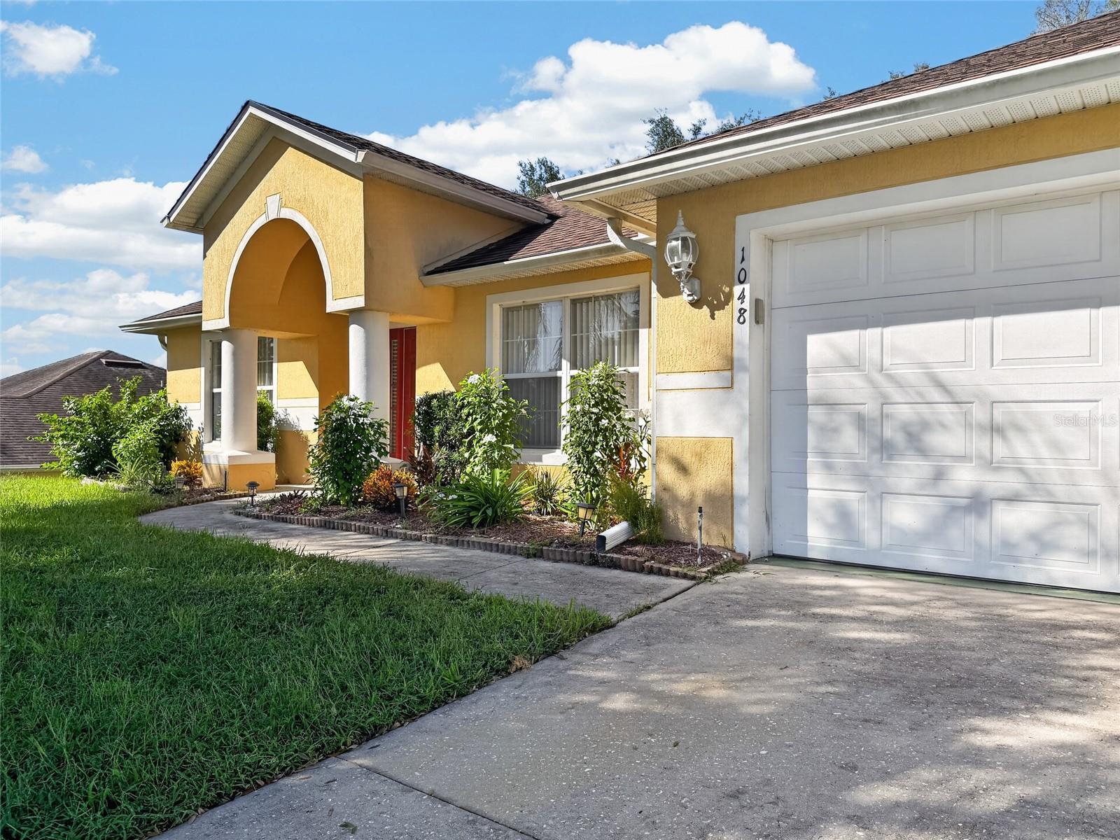 1048 HILL MOUNT DRIVE, Minneola, FL 34715