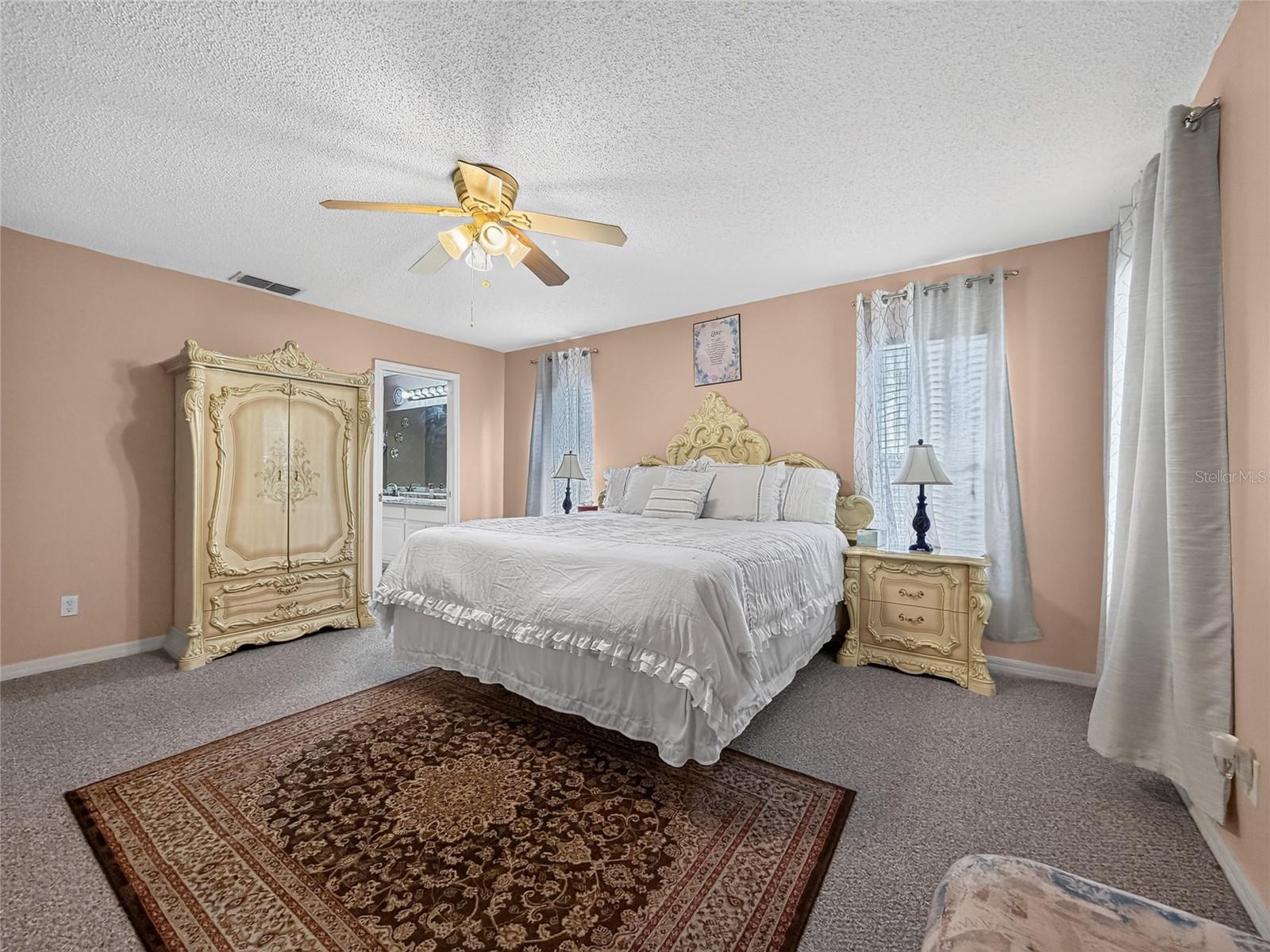 1048 HILL MOUNT DRIVE, Minneola, FL 34715