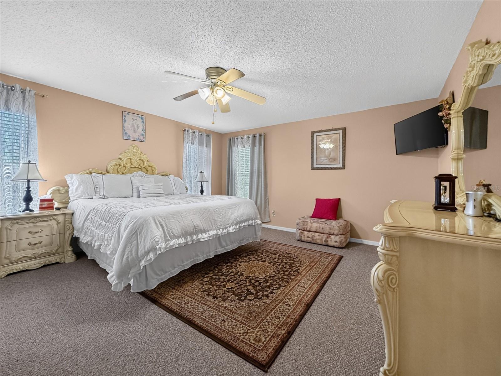 1048 HILL MOUNT DRIVE, Minneola, FL 34715