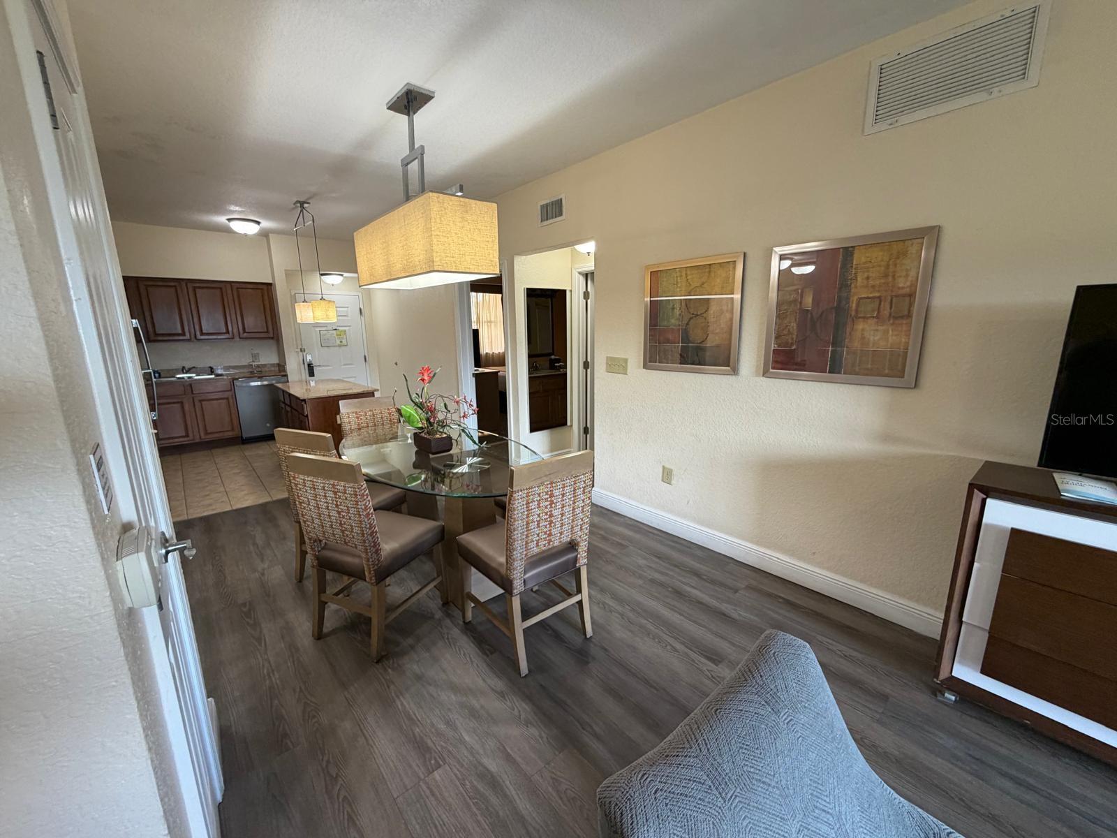 12527 FLORIDAYS RESORT DRIVE, #506-E, Orlando, FL 32821