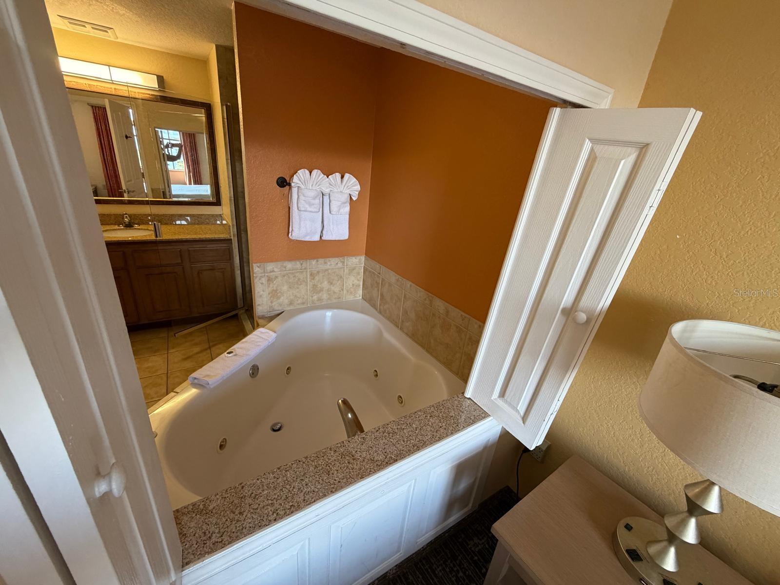 12527 FLORIDAYS RESORT DRIVE, #506-E, Orlando, FL 32821