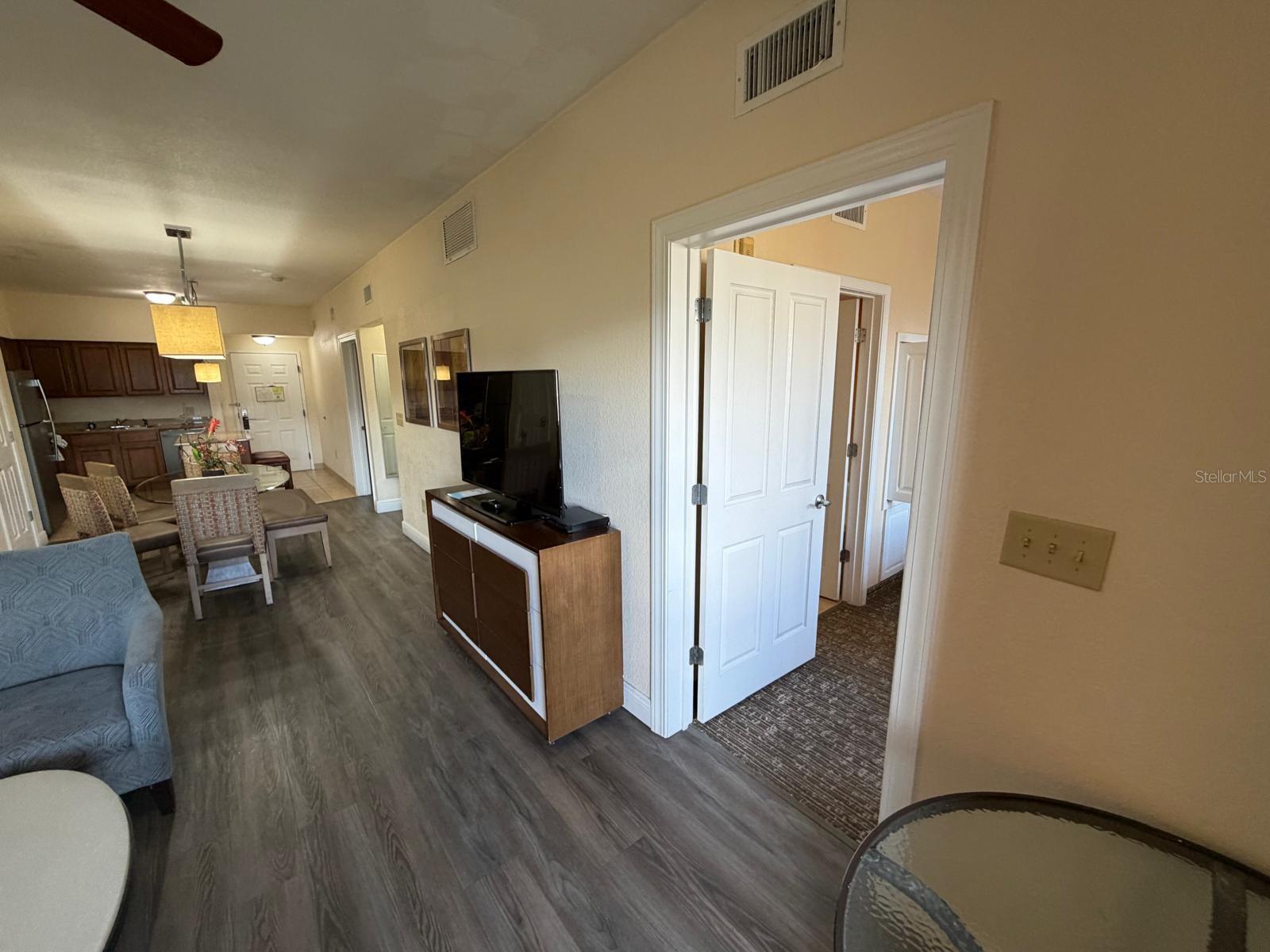 12527 FLORIDAYS RESORT DRIVE, #506-E, Orlando, FL 32821
