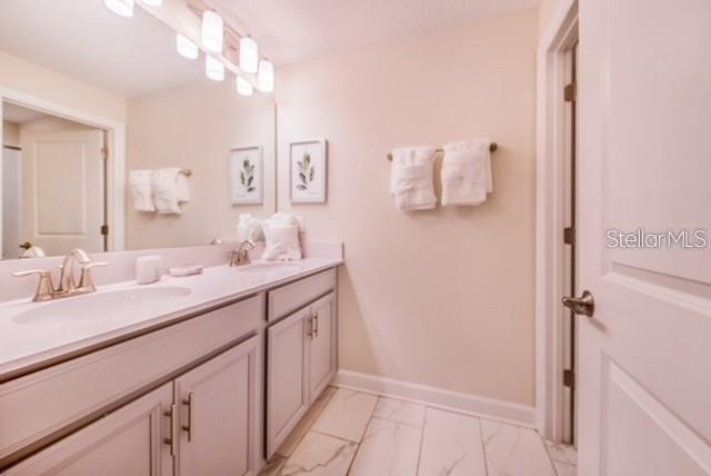 8977 CABOT CLIFFS DR, Davenport, FL 33896