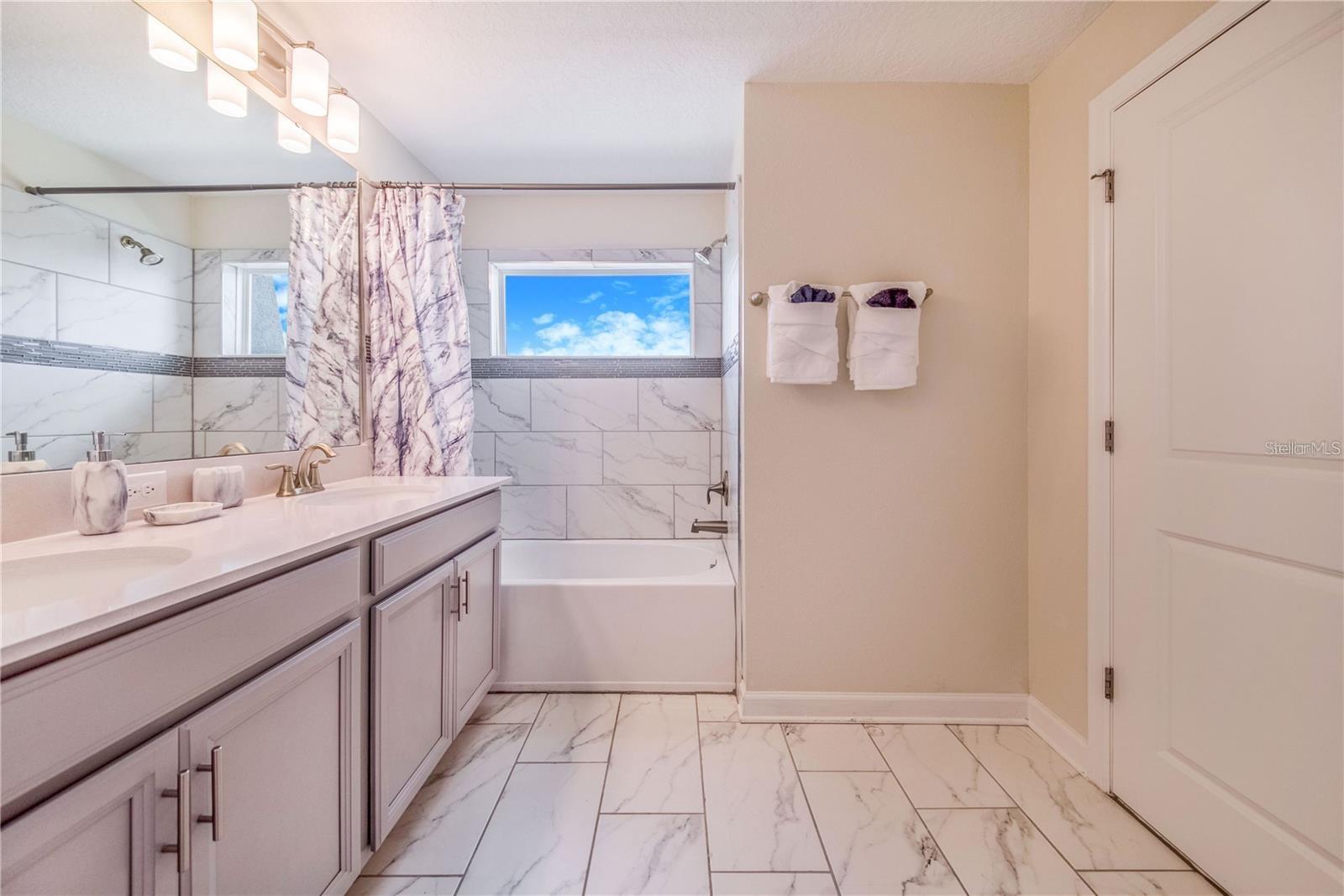8977 CABOT CLIFFS DR, Davenport, FL 33896
