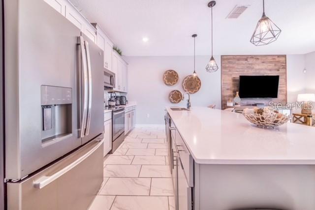 8977 CABOT CLIFFS DR, Davenport, FL 33896