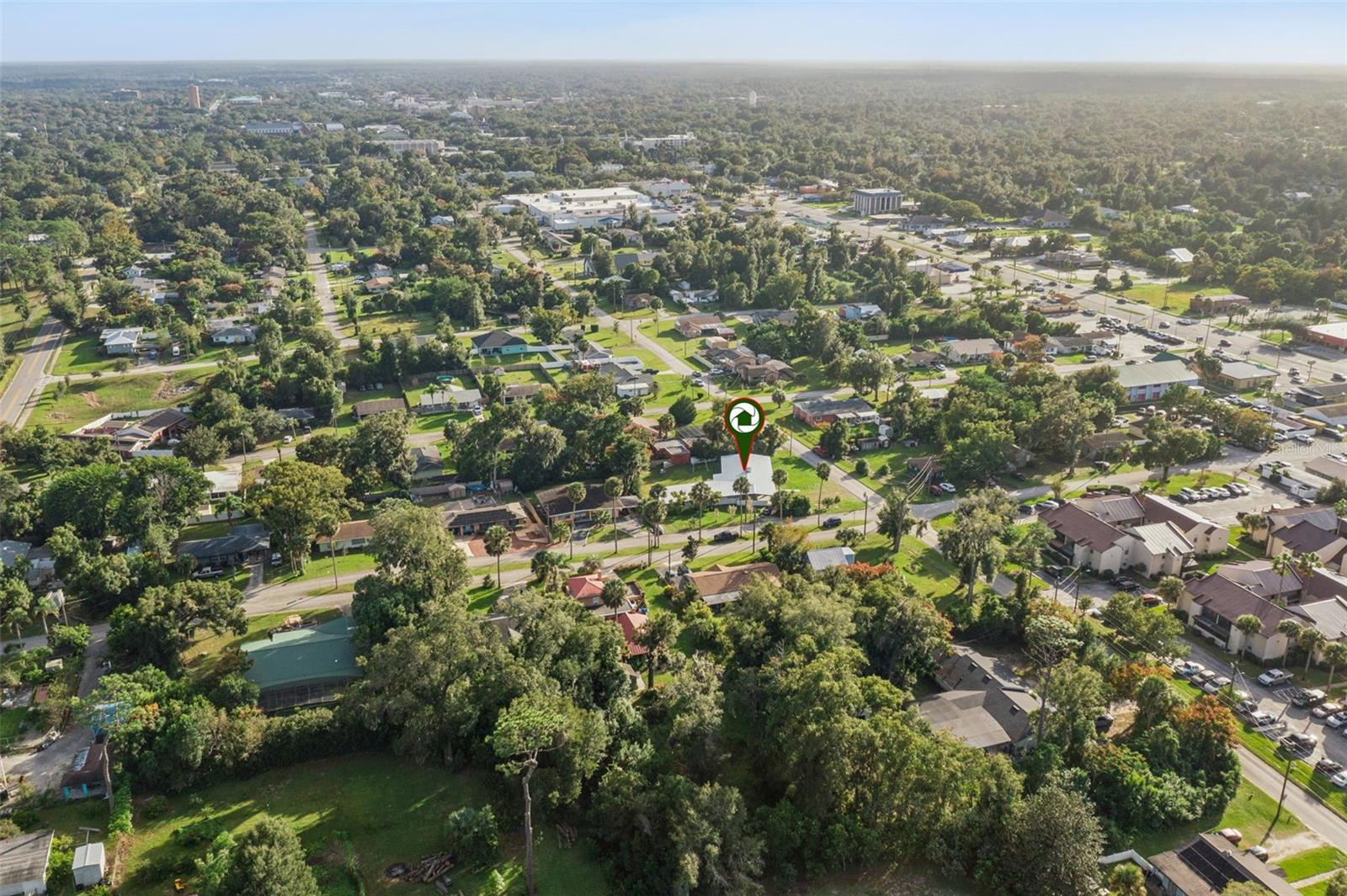 200 E PARKDALE AVENUE, Deland, FL 32724