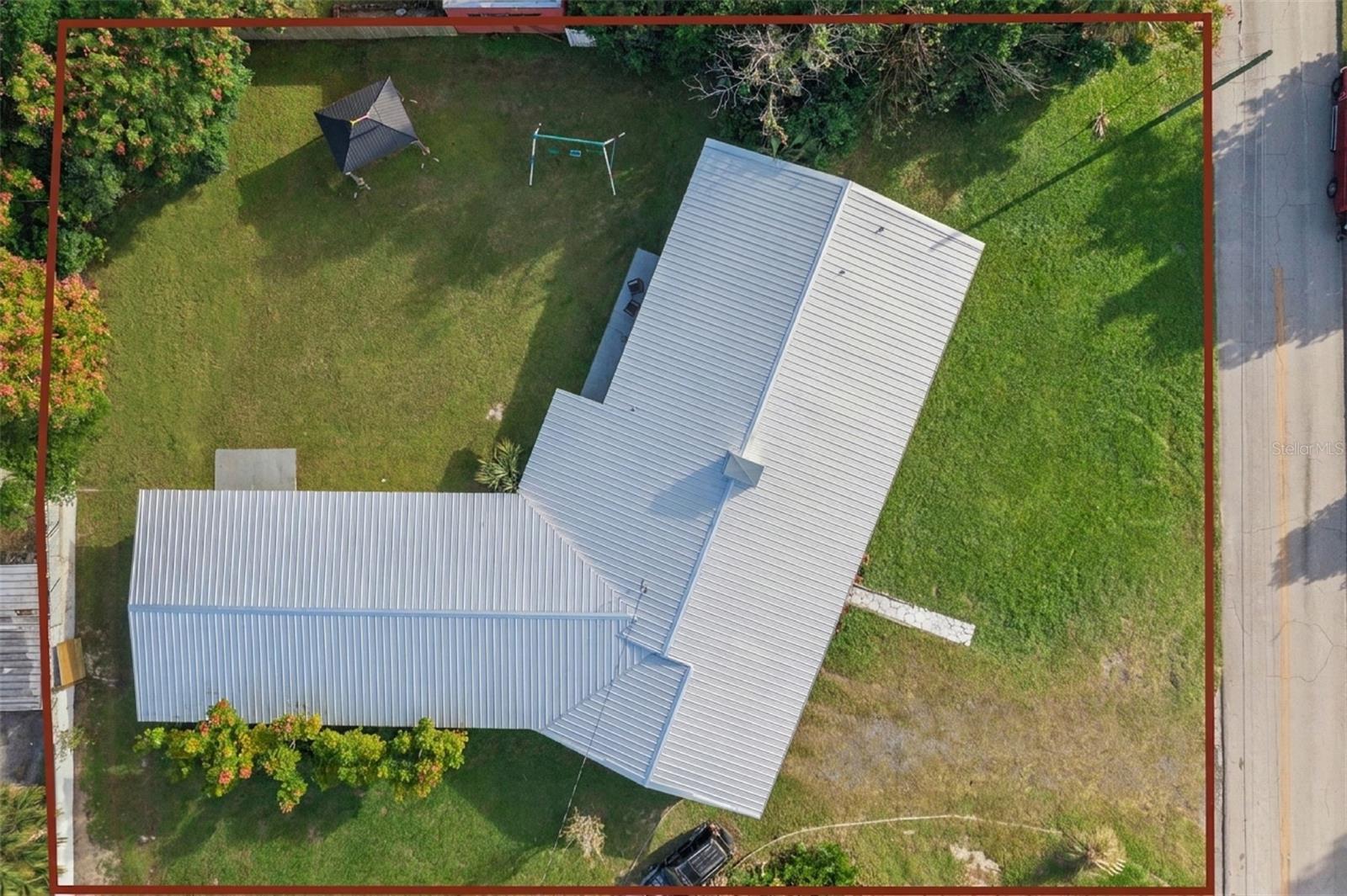 200 E PARKDALE AVENUE, Deland, FL 32724