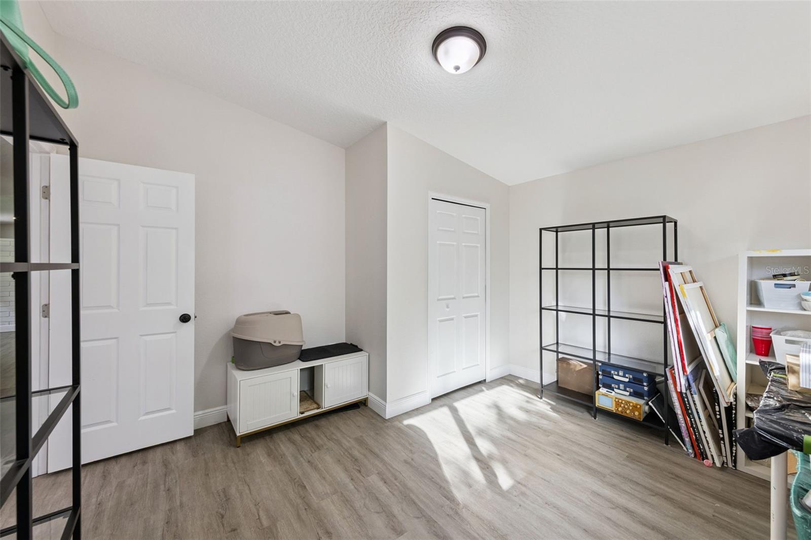 200 E PARKDALE AVENUE, Deland, FL 32724