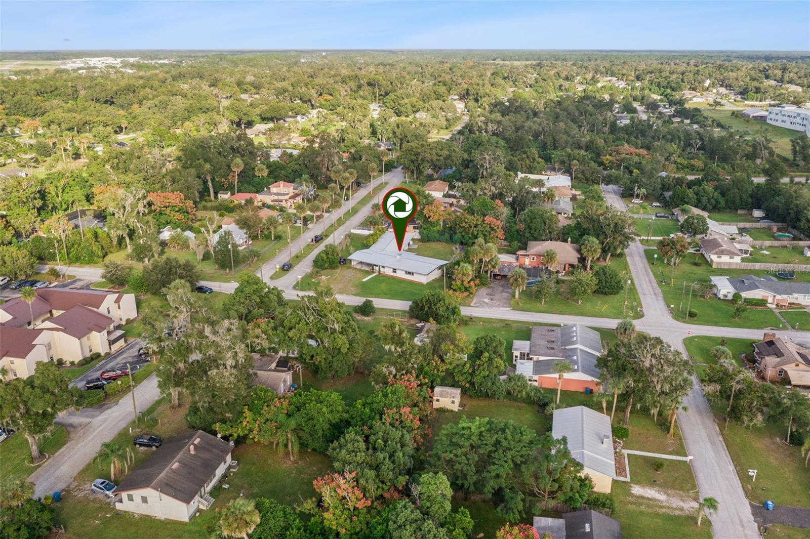 200 E PARKDALE AVENUE, Deland, FL 32724