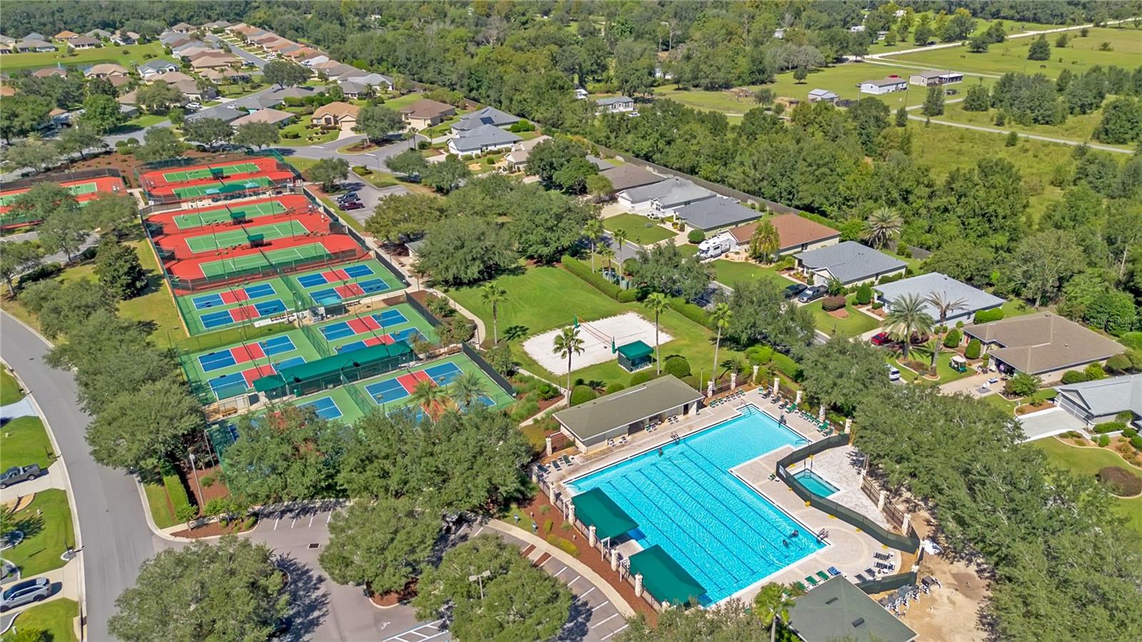 Enjoy resort-style amenities, swimming, tennis, and an active Florida lifestyle at Spruce Creek Golf & Country Club. Enjoy resort-style amenities, swimming, tennis, and an active Florida lifestyle at Spruce Creek Golf & Country Club.