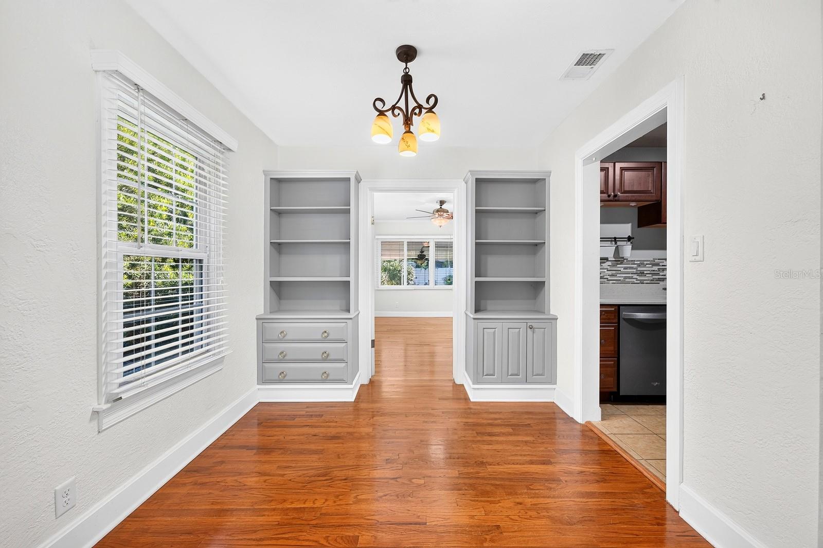 27 N HAMPTON AVENUE, Orlando, FL 32803