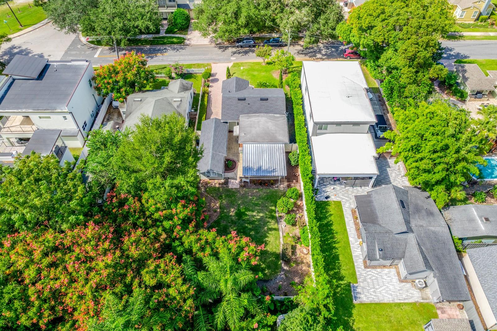 27 N HAMPTON AVENUE, Orlando, FL 32803
