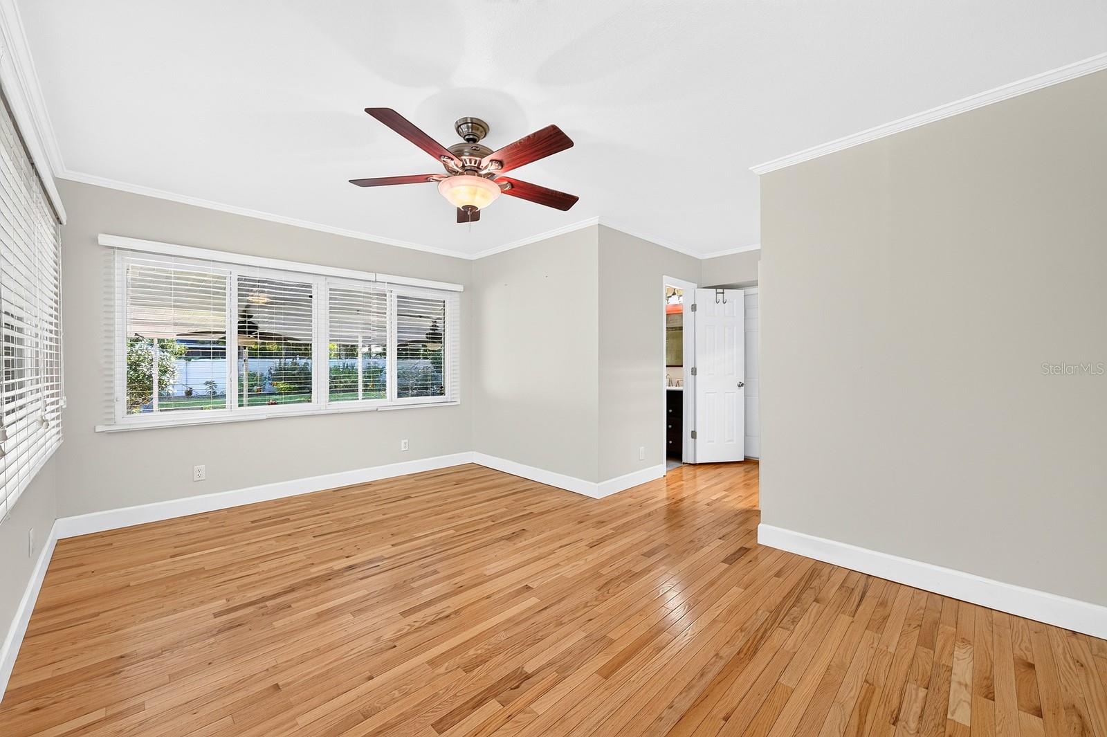 27 N HAMPTON AVENUE, Orlando, FL 32803