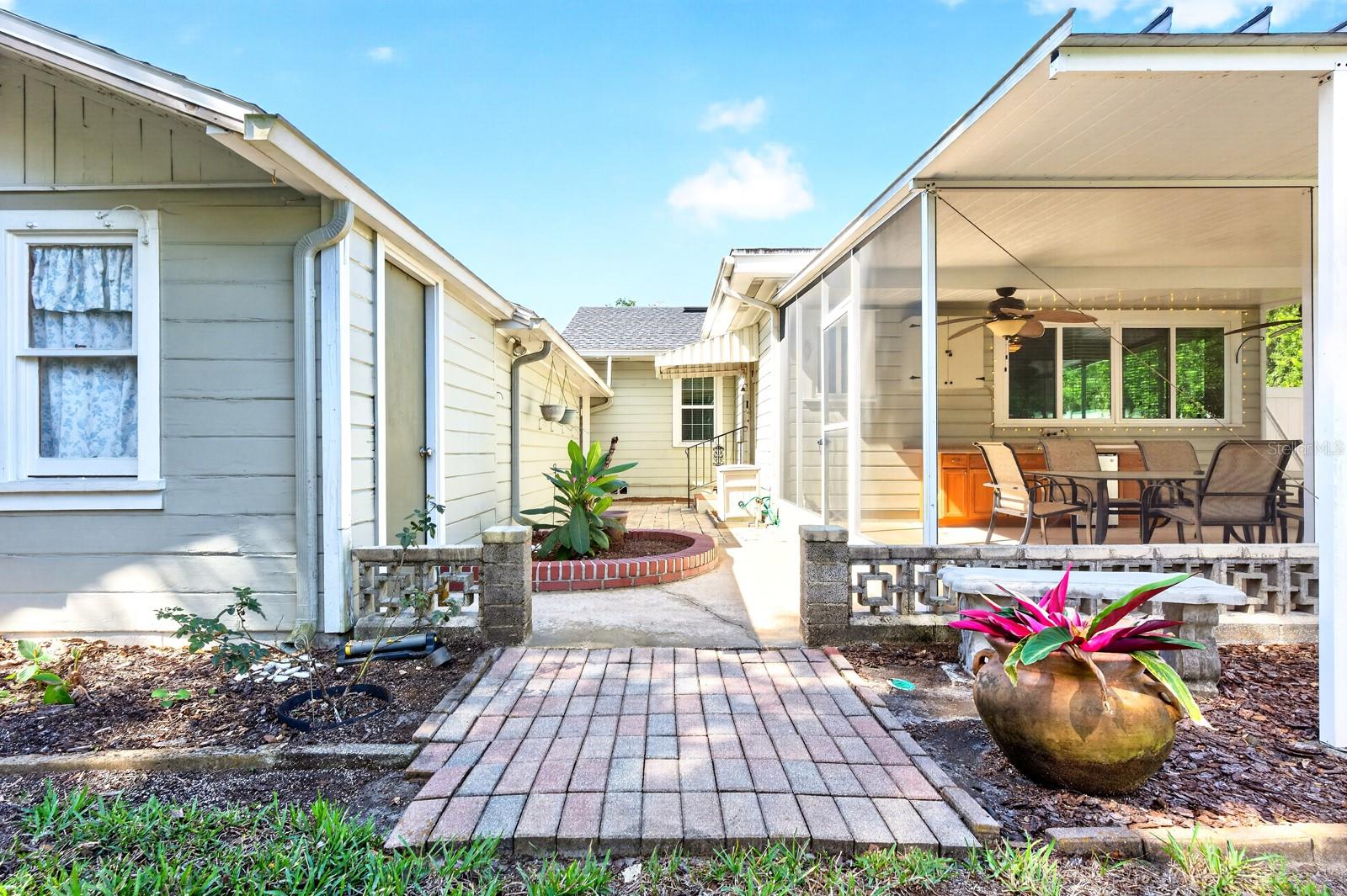 27 N HAMPTON AVENUE, Orlando, FL 32803