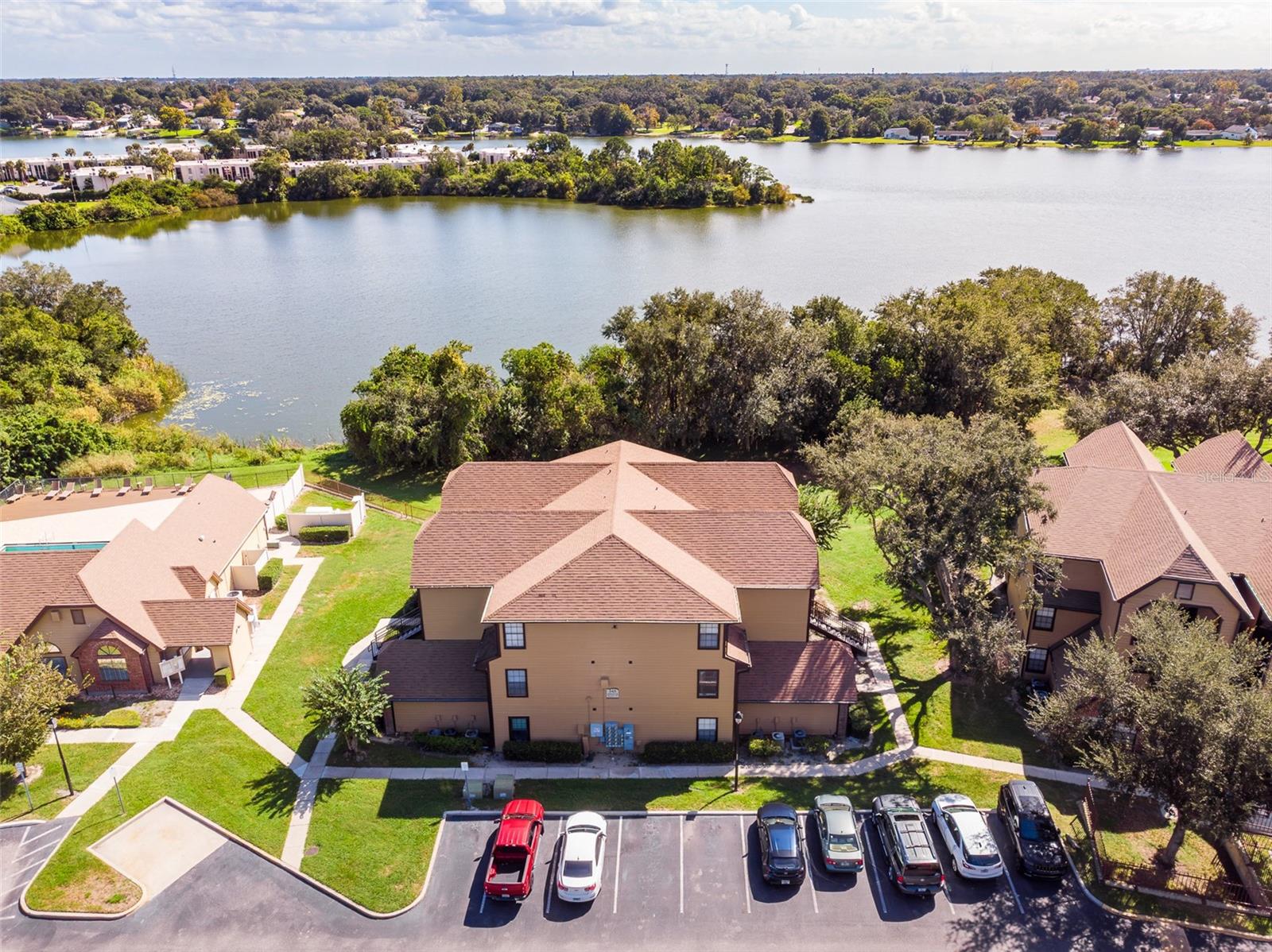 345 LAKEPOINTE DRIVE, #302, Altamonte Springs, FL 32701