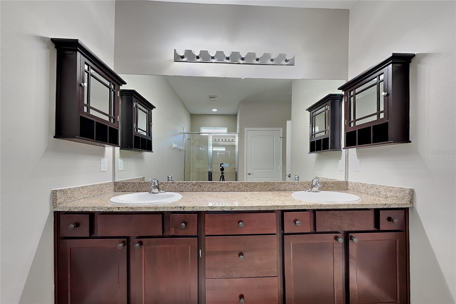 Spring Hill, FL 34609 Spring Hill, FL 34609