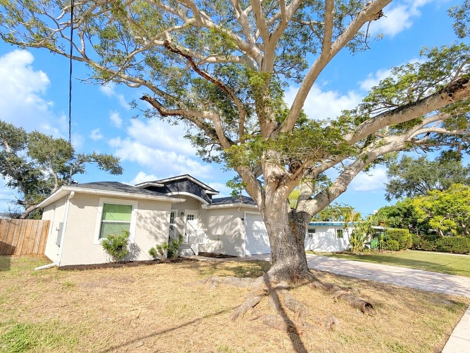 10118 66TH AVENUE, Seminole, FL 33772