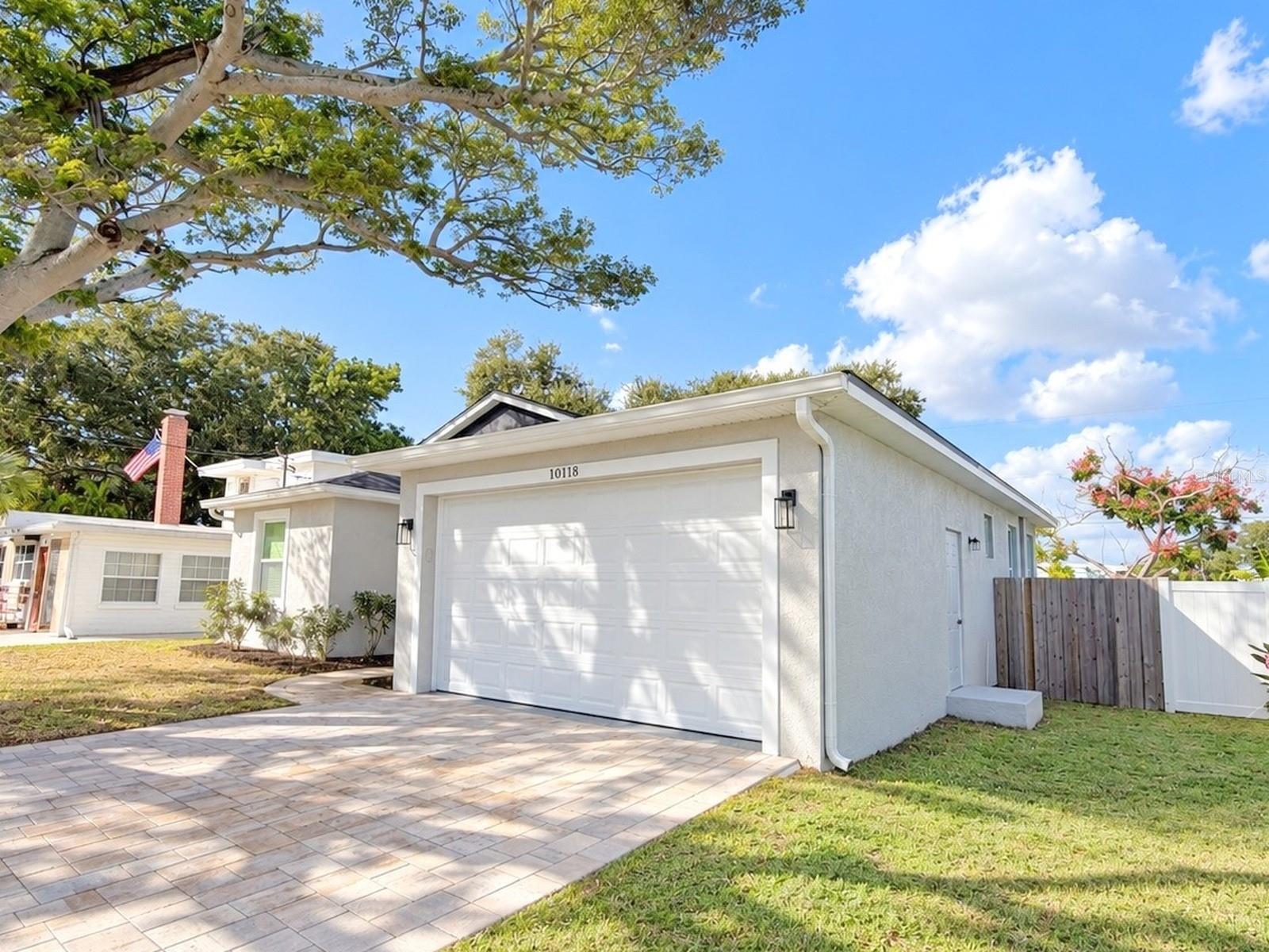 10118 66TH AVENUE, Seminole, FL 33772
