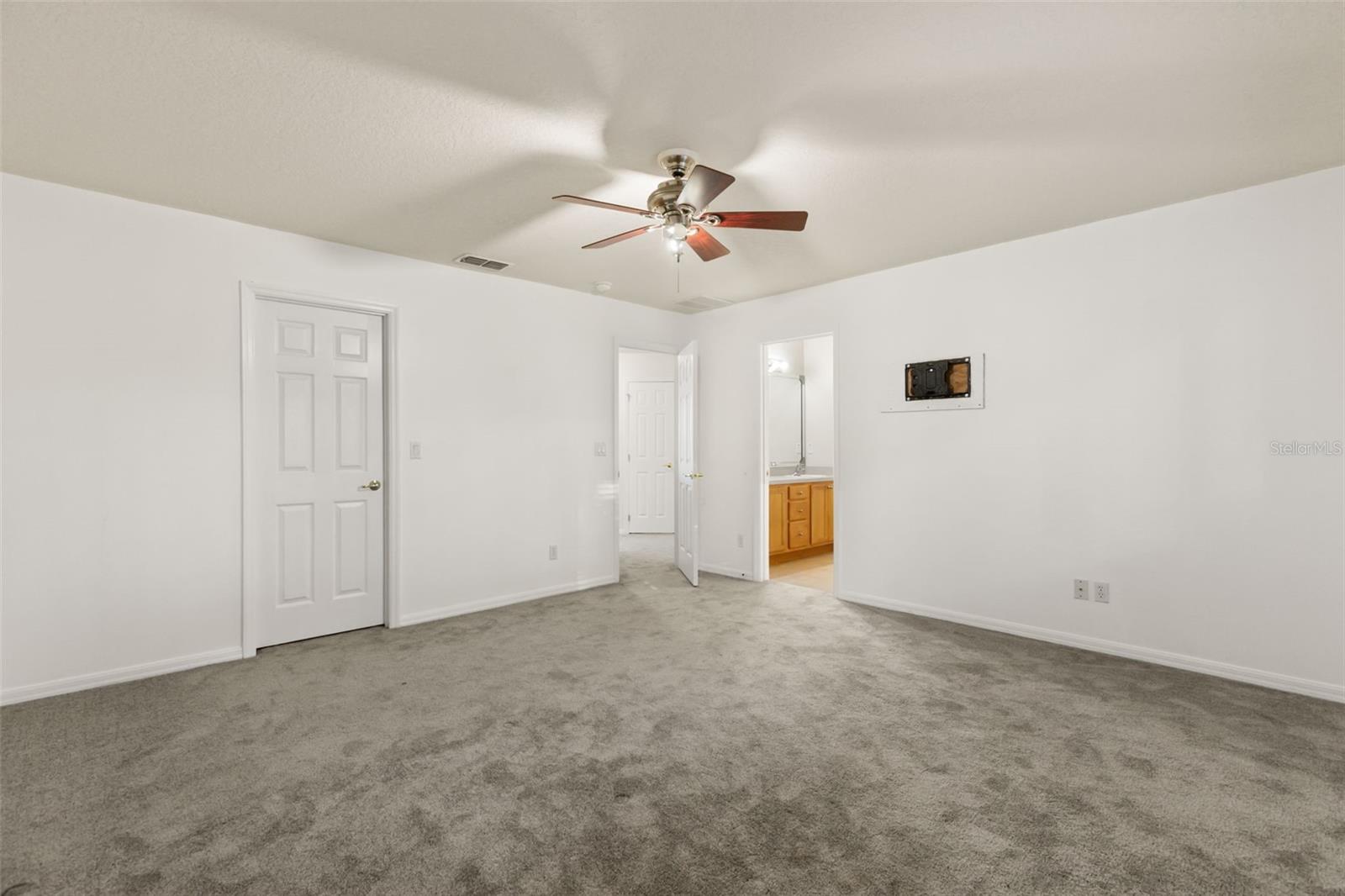 1832 NATURE COVE LANE, Clermont, FL 34711
