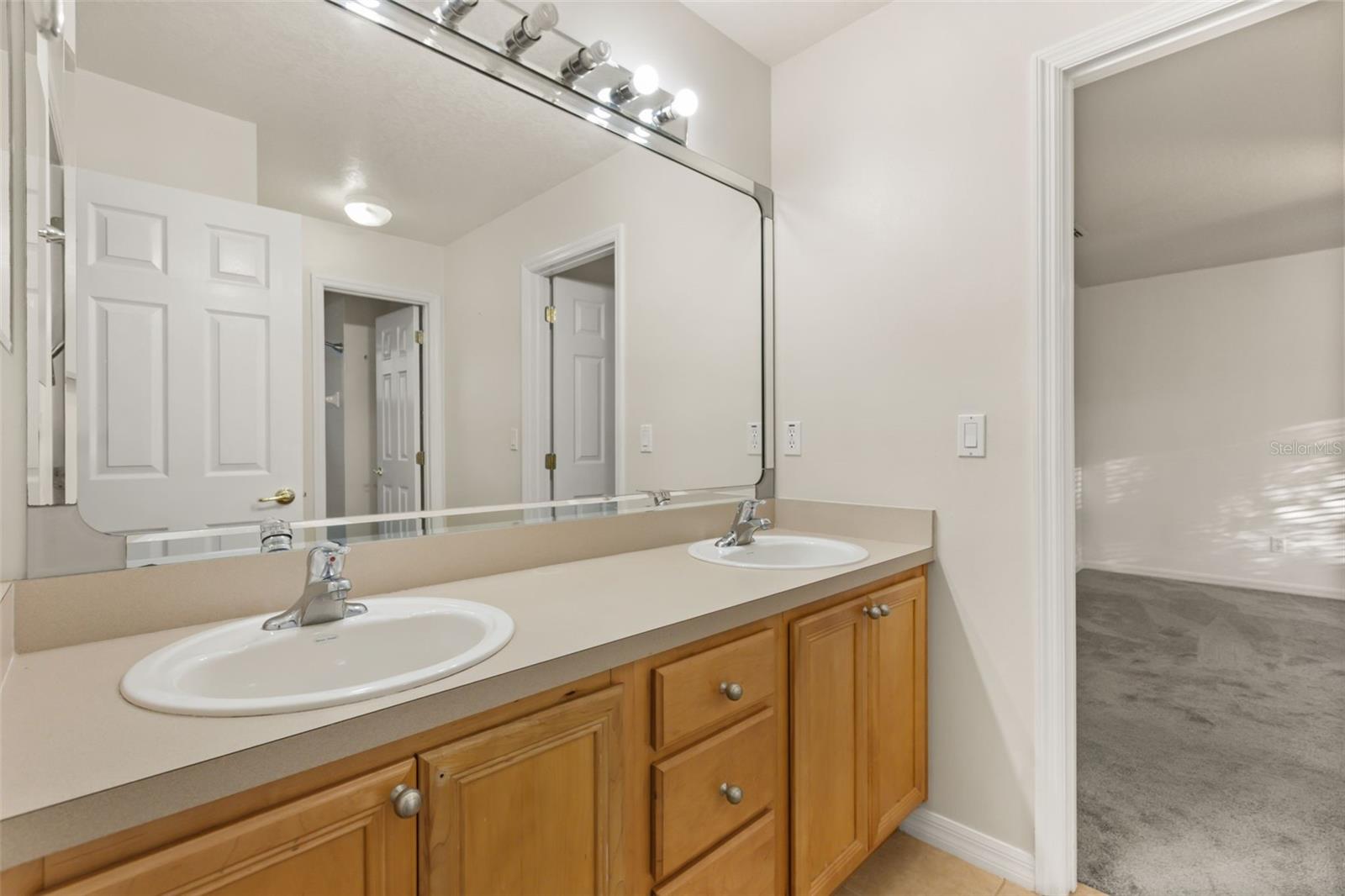 1832 NATURE COVE LANE, Clermont, FL 34711