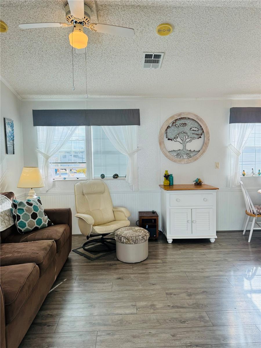 Furnished & ready to move in!