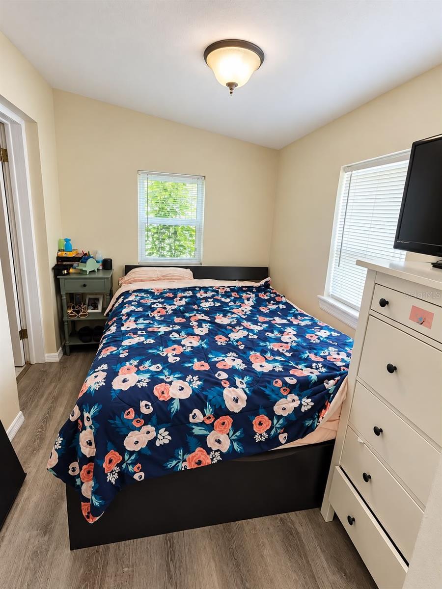 1215 37TH STREET, Orlando, FL 32805