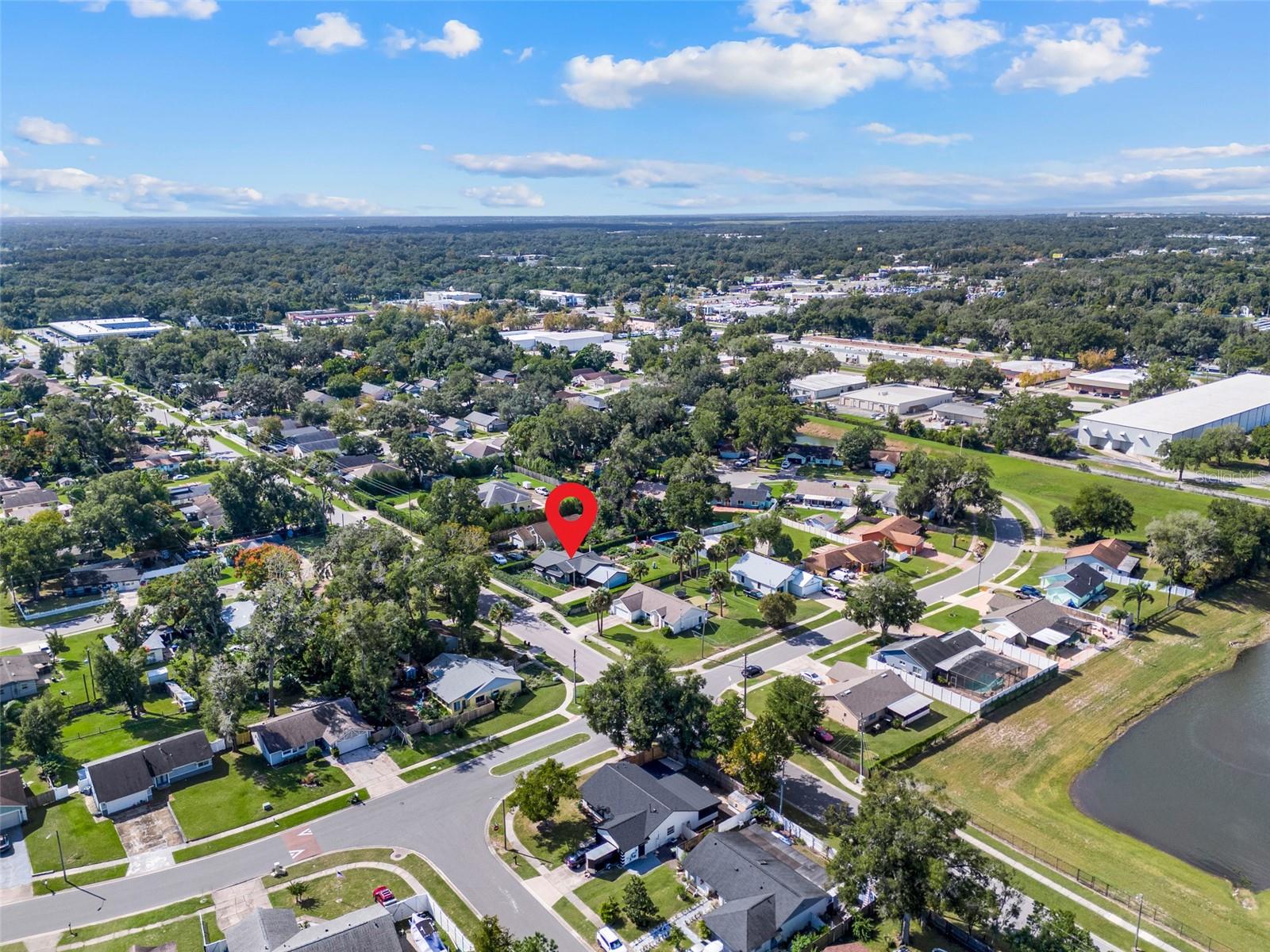 6 S LAKE PLEASANT ROAD, Apopka, FL 32703