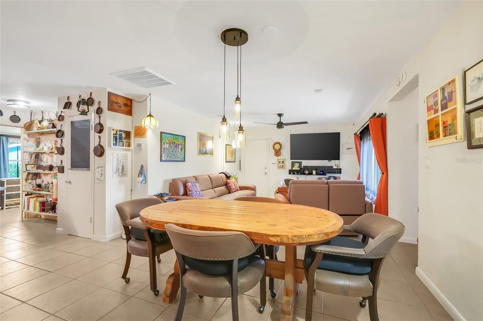 6 S LAKE PLEASANT ROAD, Apopka, FL 32703