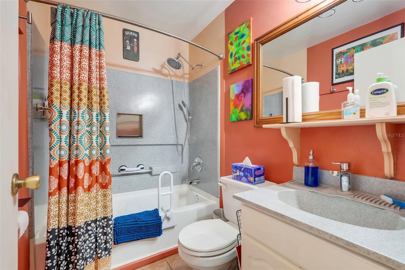 6 S LAKE PLEASANT ROAD, Apopka, FL 32703