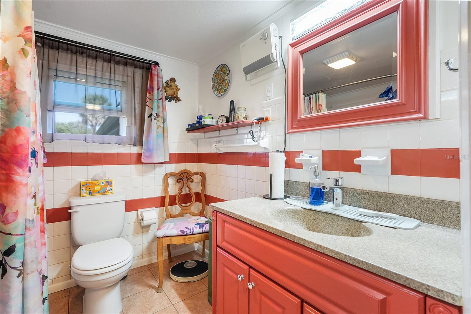 6 S LAKE PLEASANT ROAD, Apopka, FL 32703