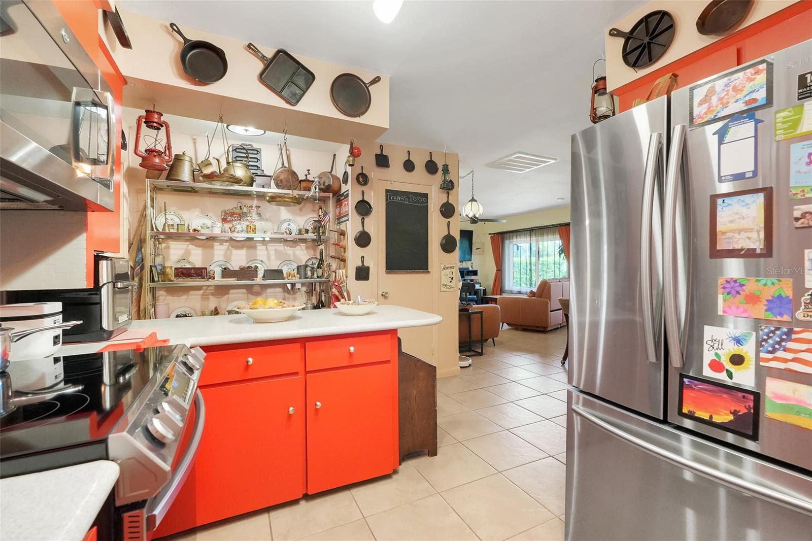 6 S LAKE PLEASANT ROAD, Apopka, FL 32703