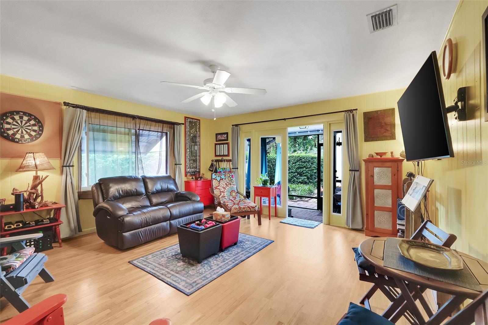 6 S LAKE PLEASANT ROAD, Apopka, FL 32703