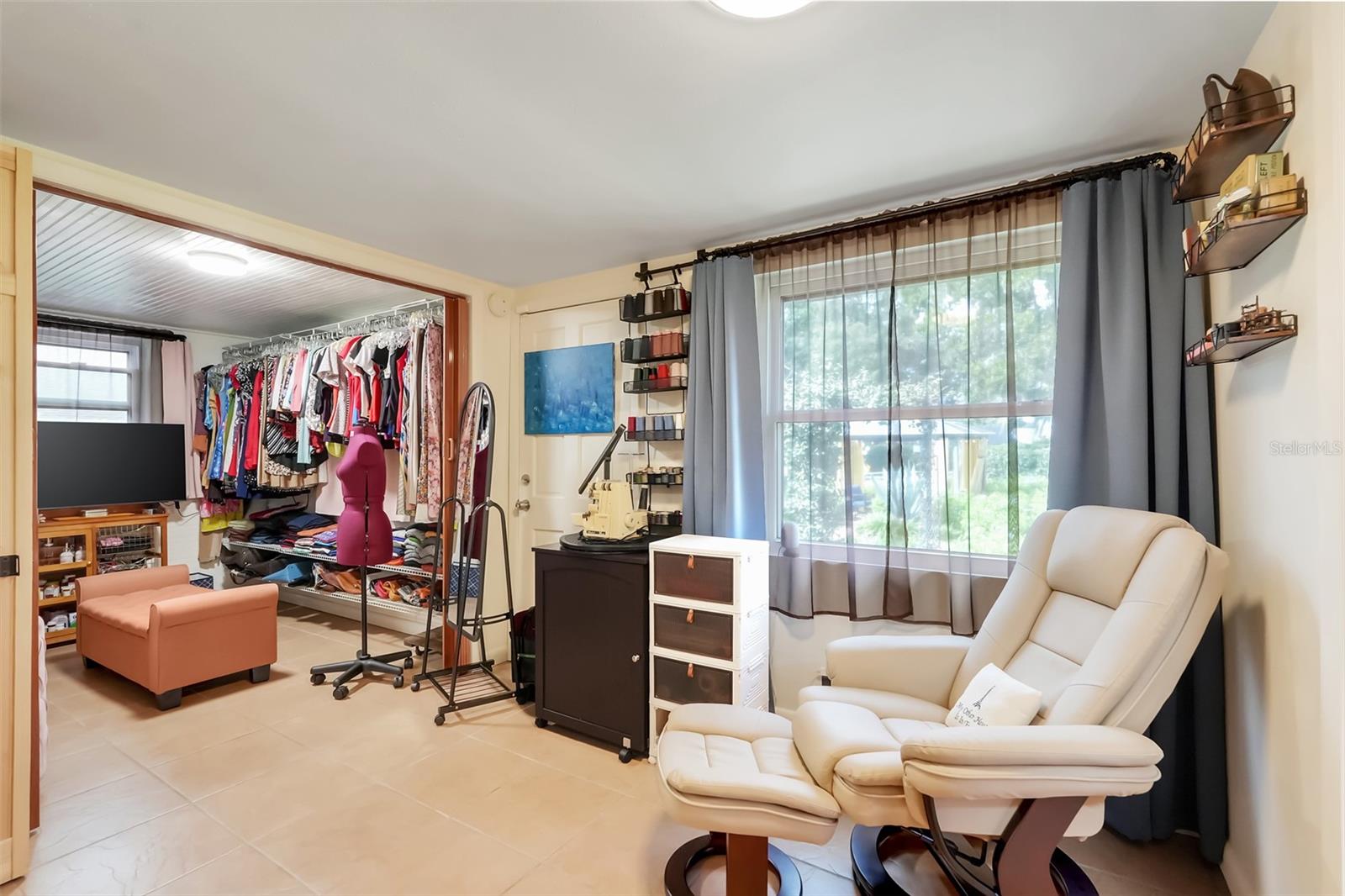 6 S LAKE PLEASANT ROAD, Apopka, FL 32703